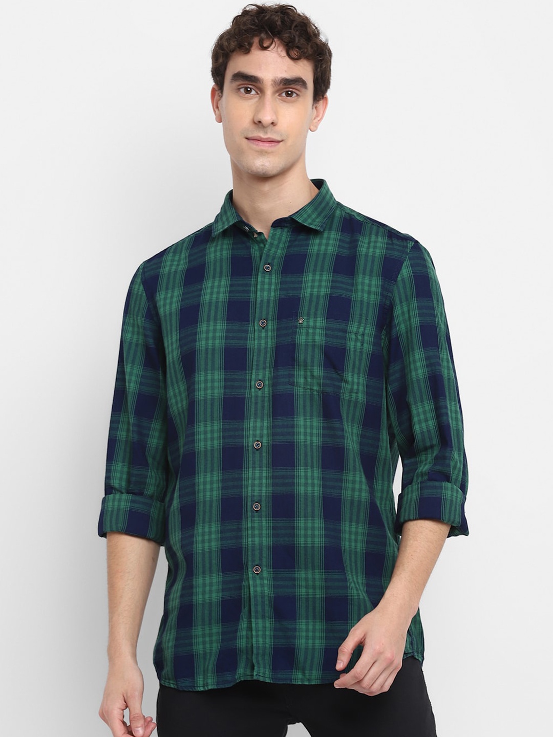 

Turtle Men Green Slim Fit Tartan Checks Opaque Checked Casual Shirt