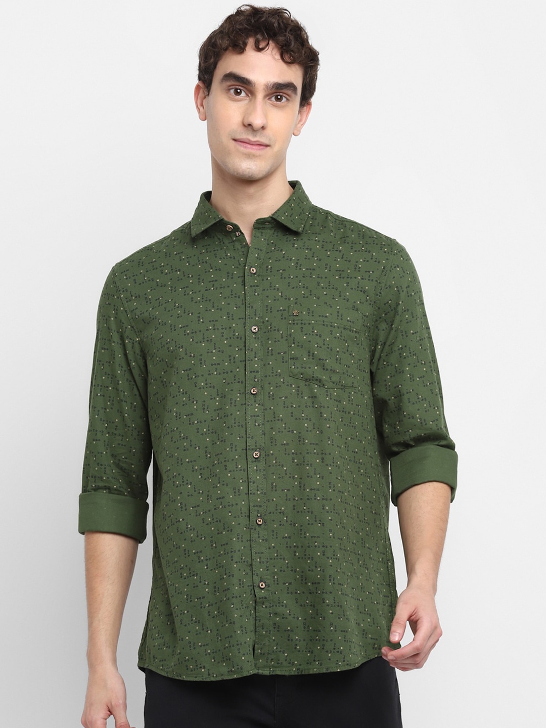 

Turtle Men Green & Black Slim Fit Opaque Printed Cotton Casual Shirt