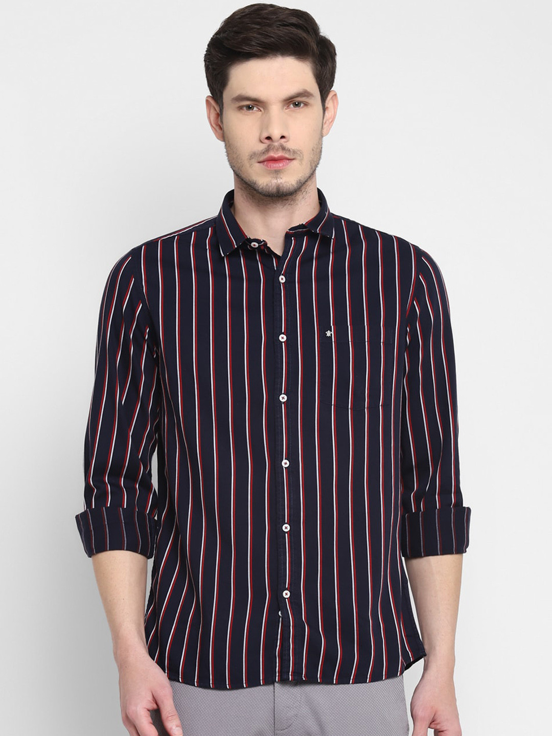 

Turtle Men Blue Slim Fit Opaque Striped Casual Shirt