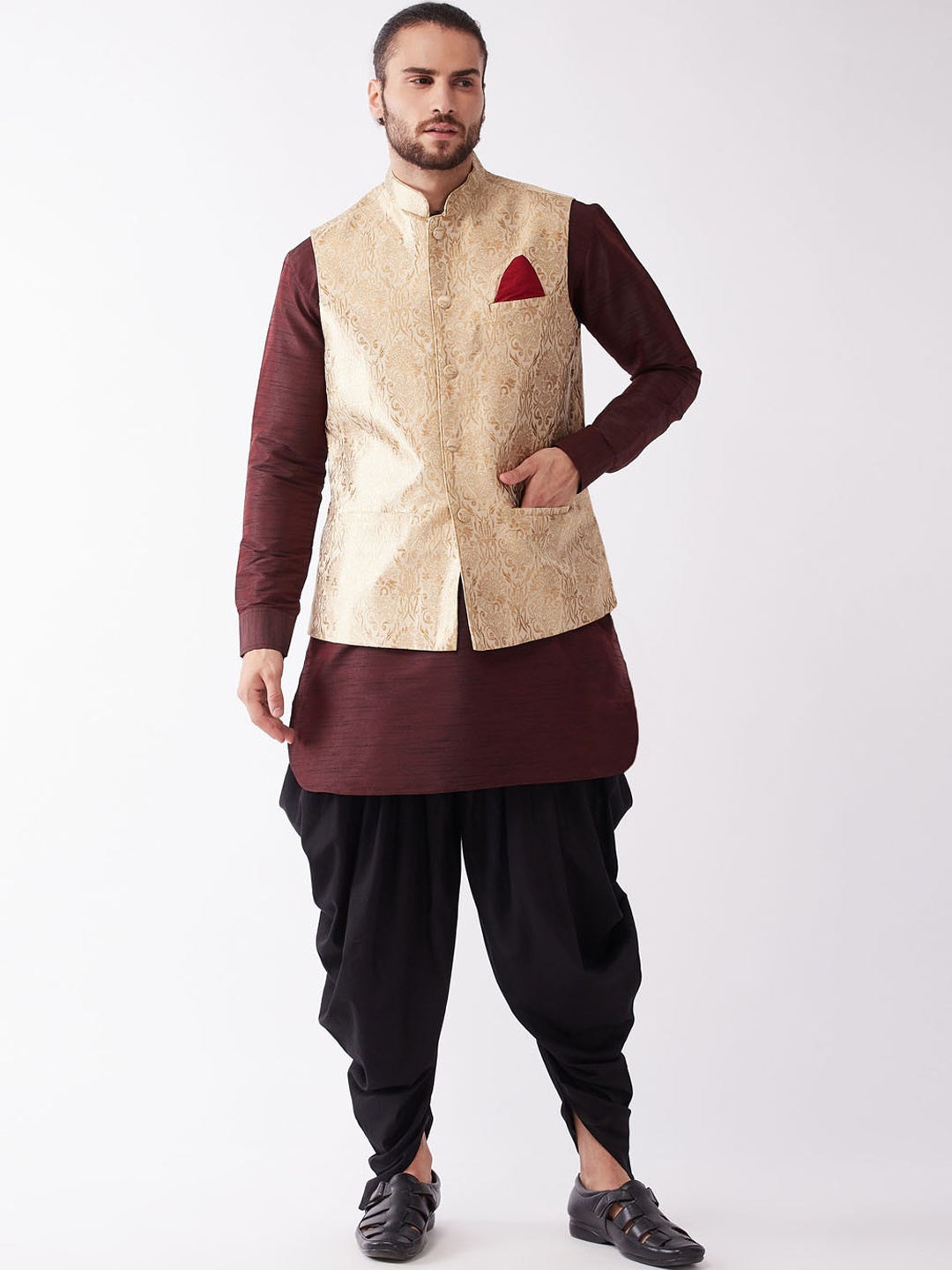 

VASTRAMAY Men Burgundy Floral Layered Kurti with Dhoti Pants