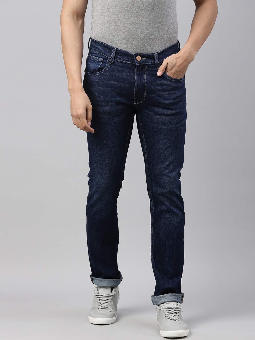 

American Bull Men Blue Slim Fit Light Fade Stretchable Jeans