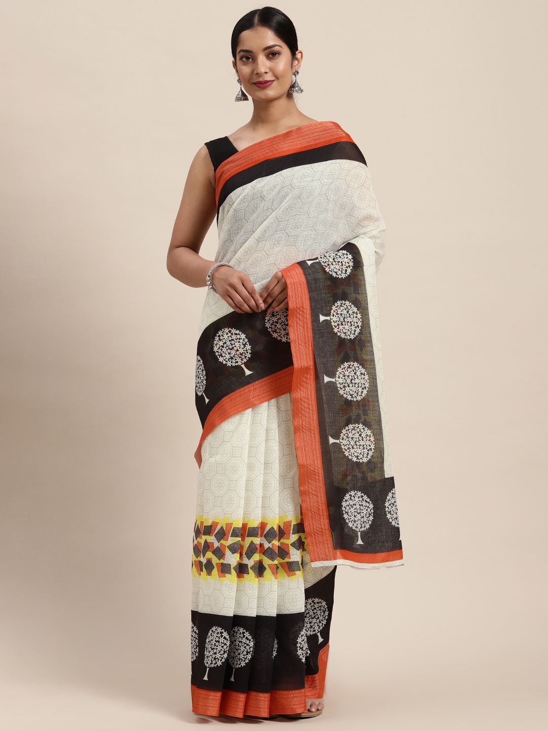 

cbazaar White & Black Ethnic Motifs Saree