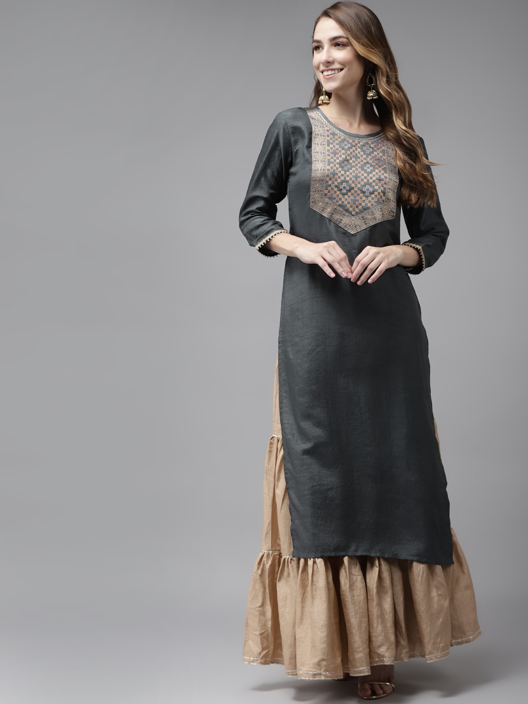 

Indo Era Women Charcoal Geometric Yoke Design Kurta