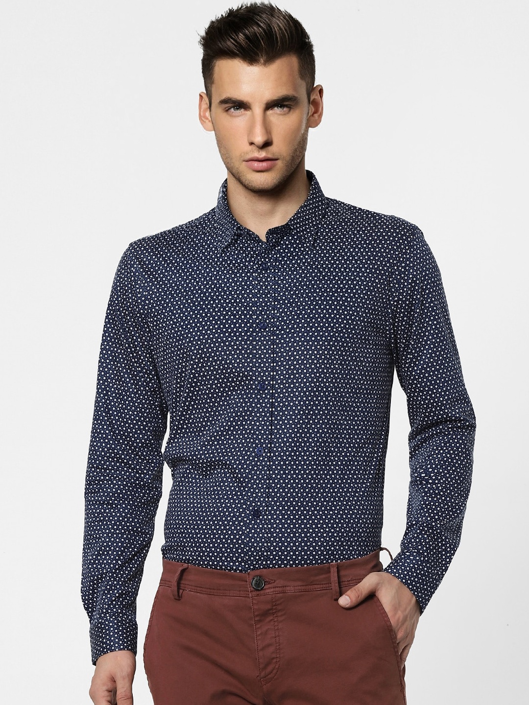 

Jack & Jones Men Navy Blue & White Slim Fit Opaque Printed Cotton Casual Shirt