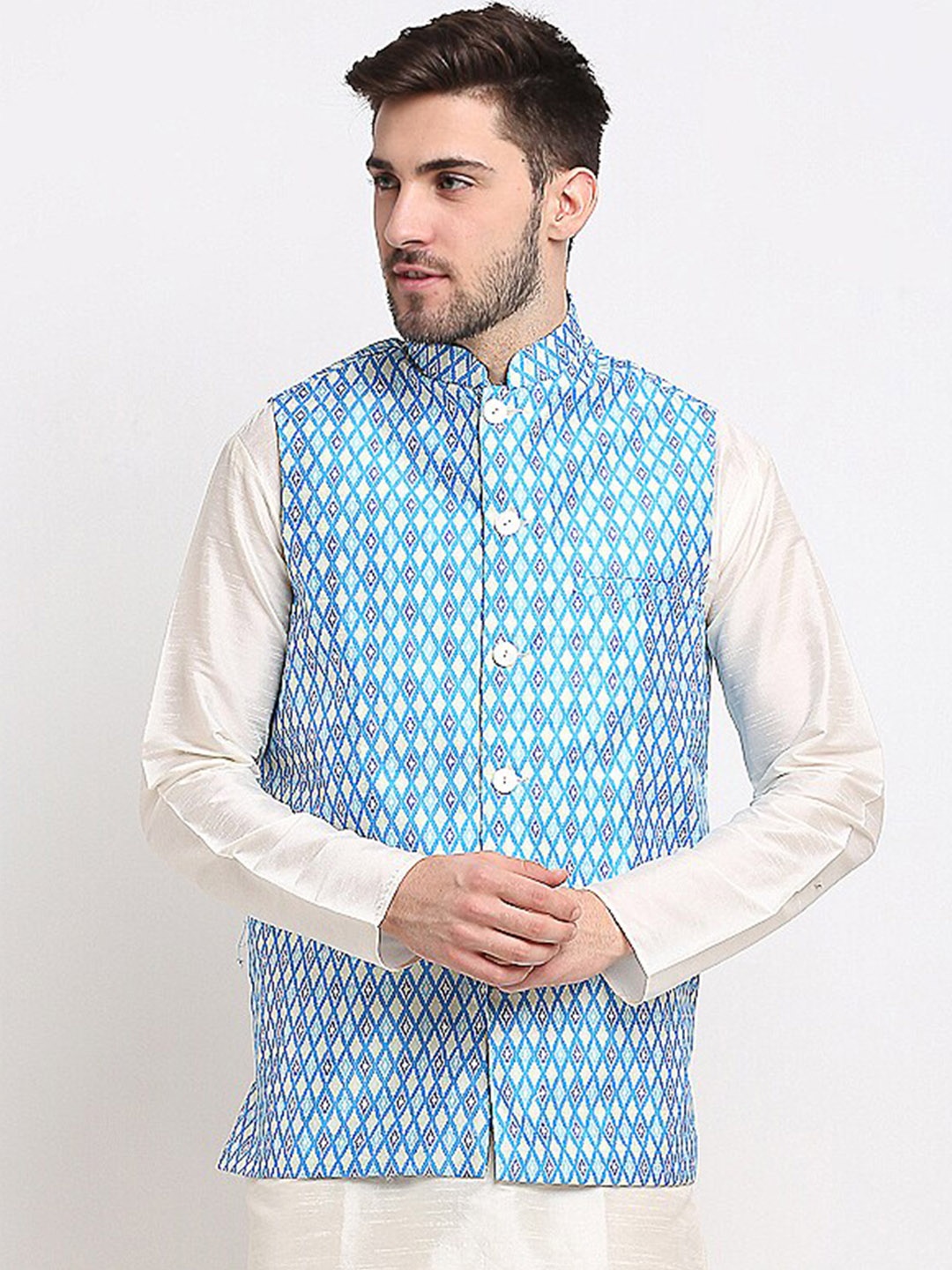 

Jompers Men Blue & White Ikat Printed Waistcoat