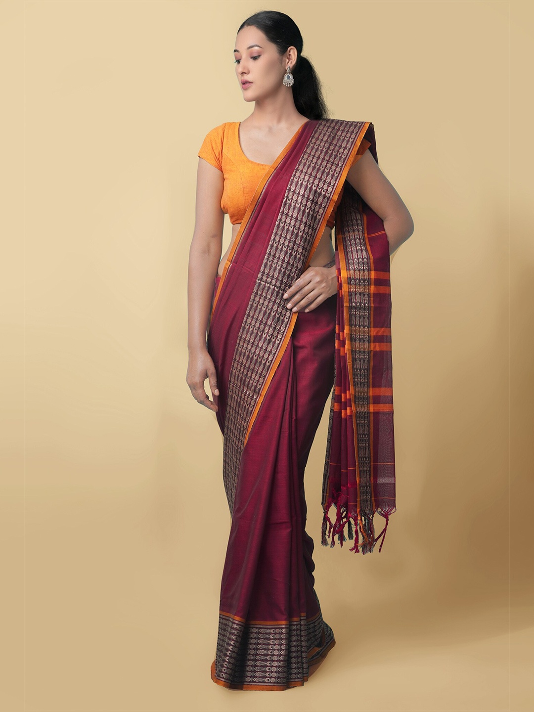 

Unnati Silks Women Maroon & Orange Pure Handloom Narayanpet Cotton Sustainable Saree