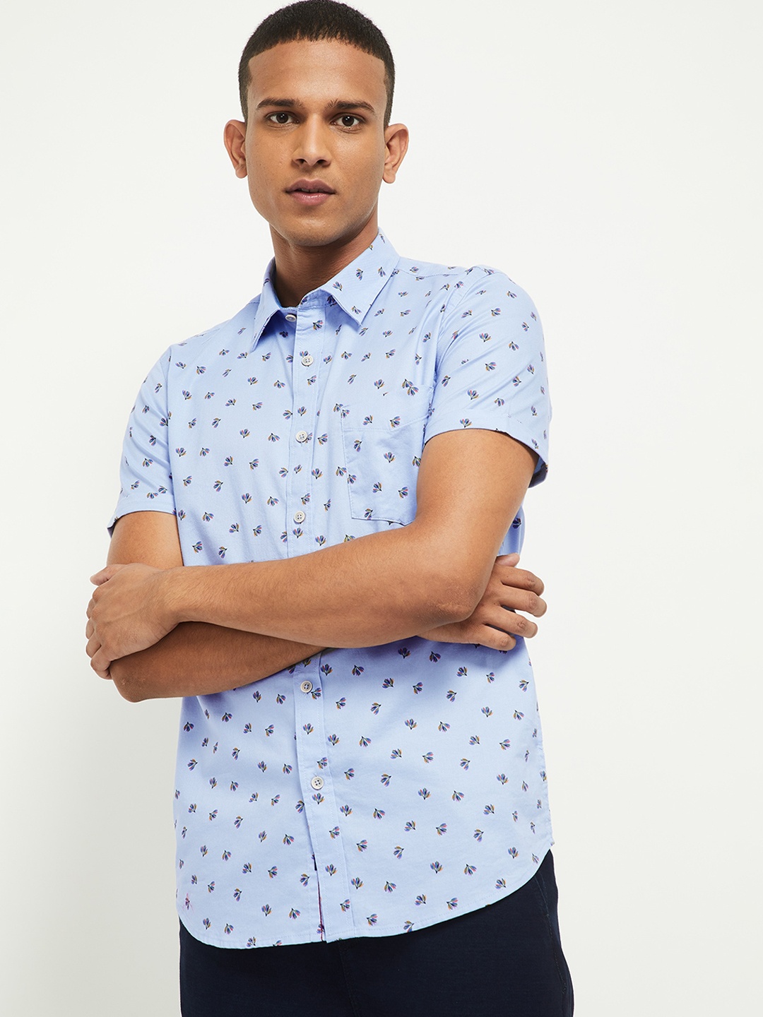 

max Men Blue Floral Opaque Printed Casual Pure Cotton Shirt