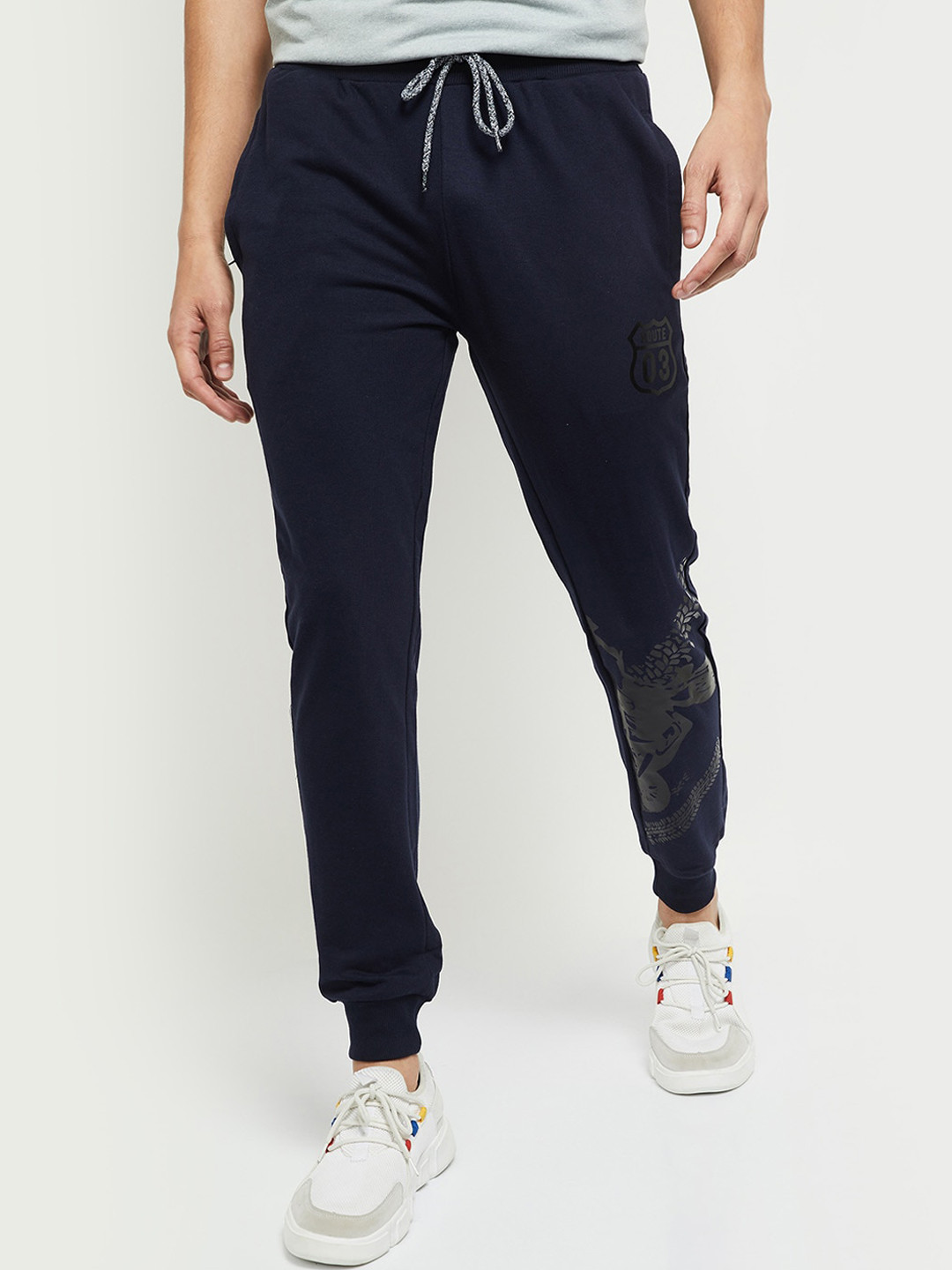 

max Men Blue Joggers Trousers