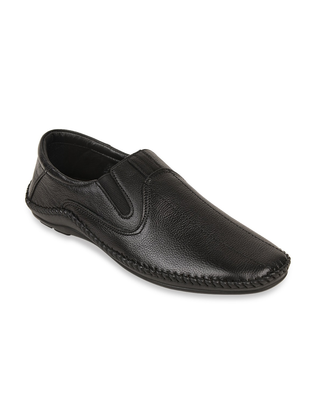 

Regal Men Black Textured Leather Driving Shoes