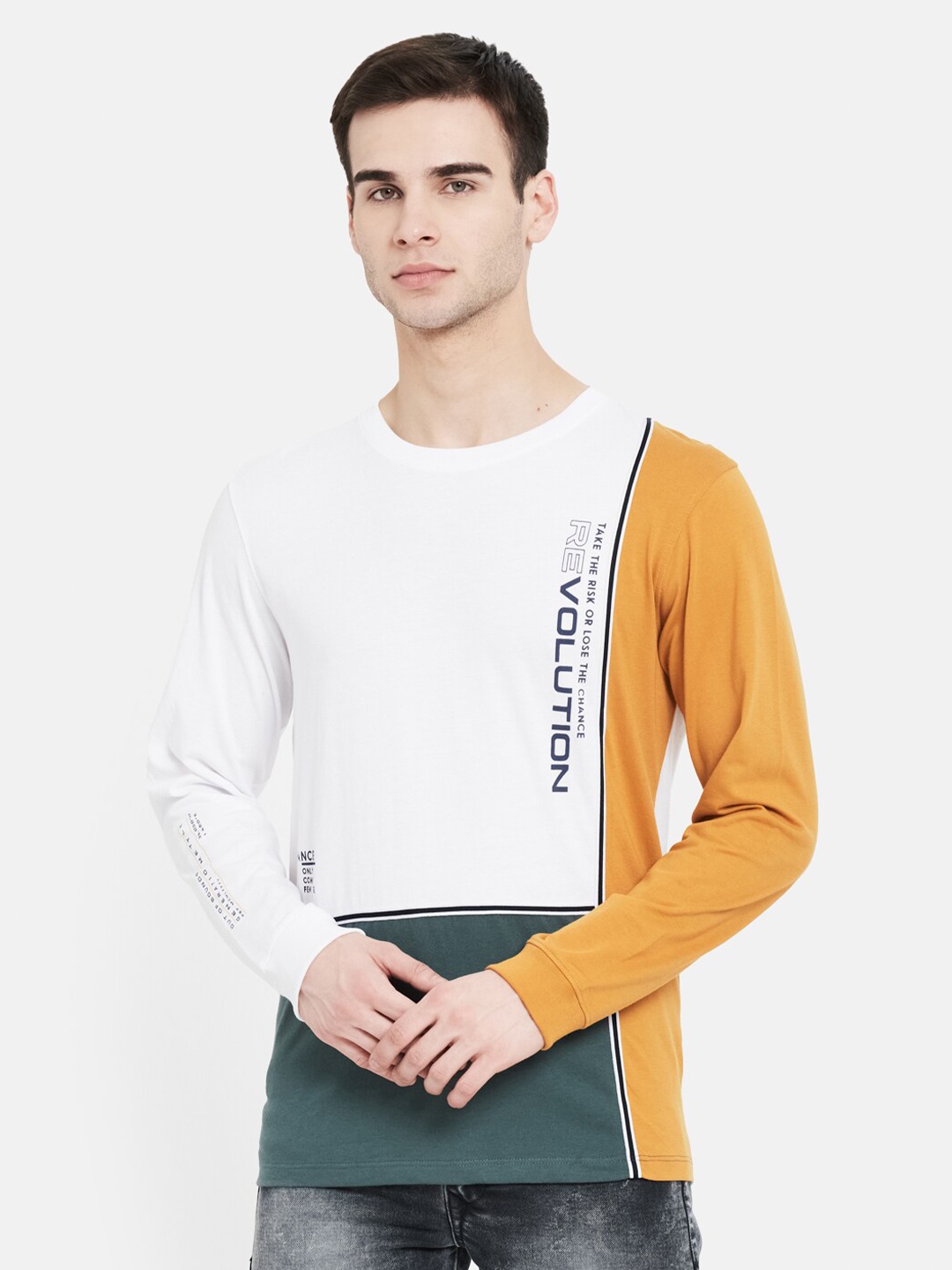 

METTLE Men White & Mustard Yellow Colourblocked T-shirt