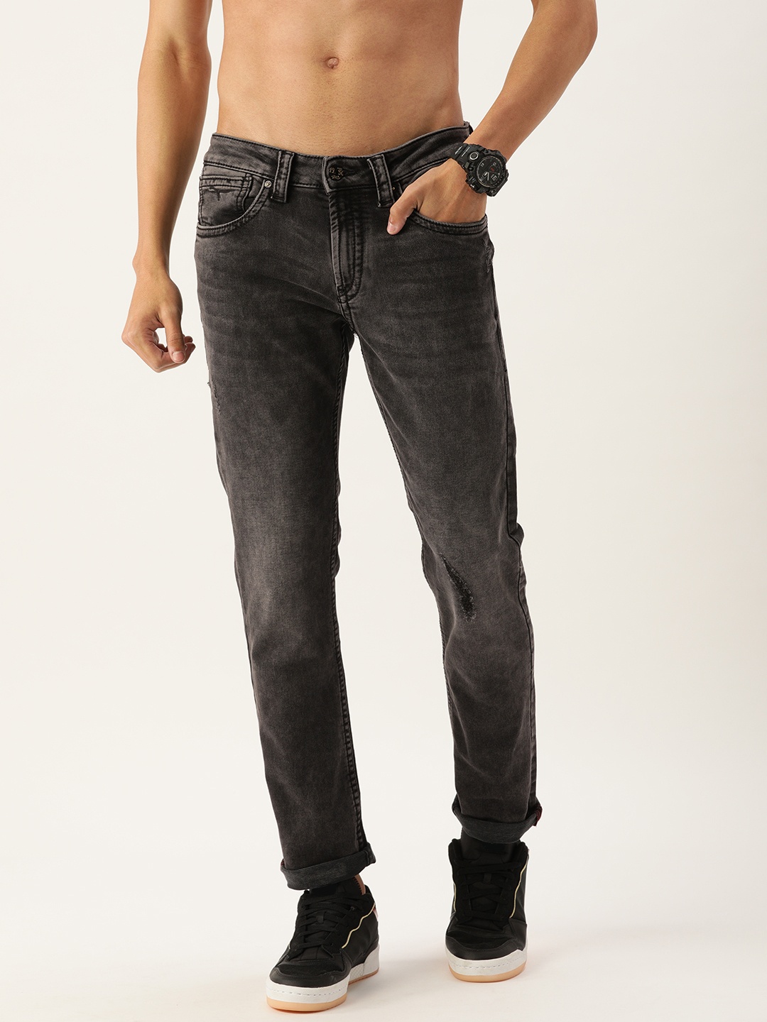 

Flying Machine Men Black Micheal Slim Tapered Fit Heavy Fade Stretchable Jeans