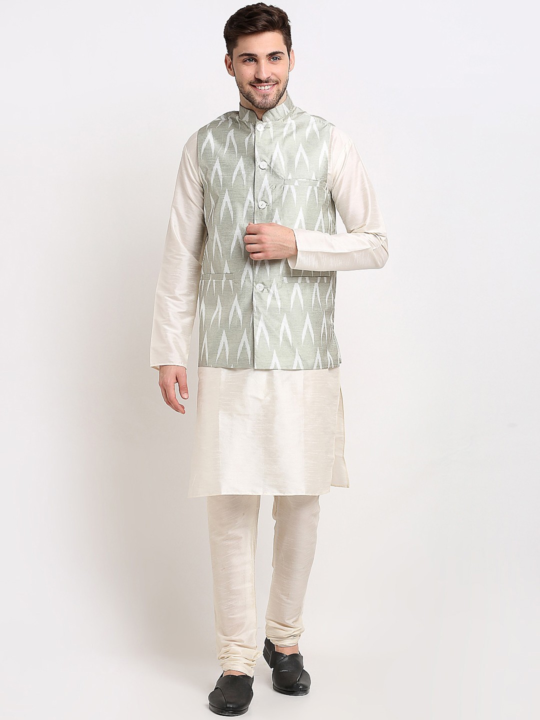 

Jompers Men Grey Regular Kurta with Churidar With Ikat Print Nehru Jacket