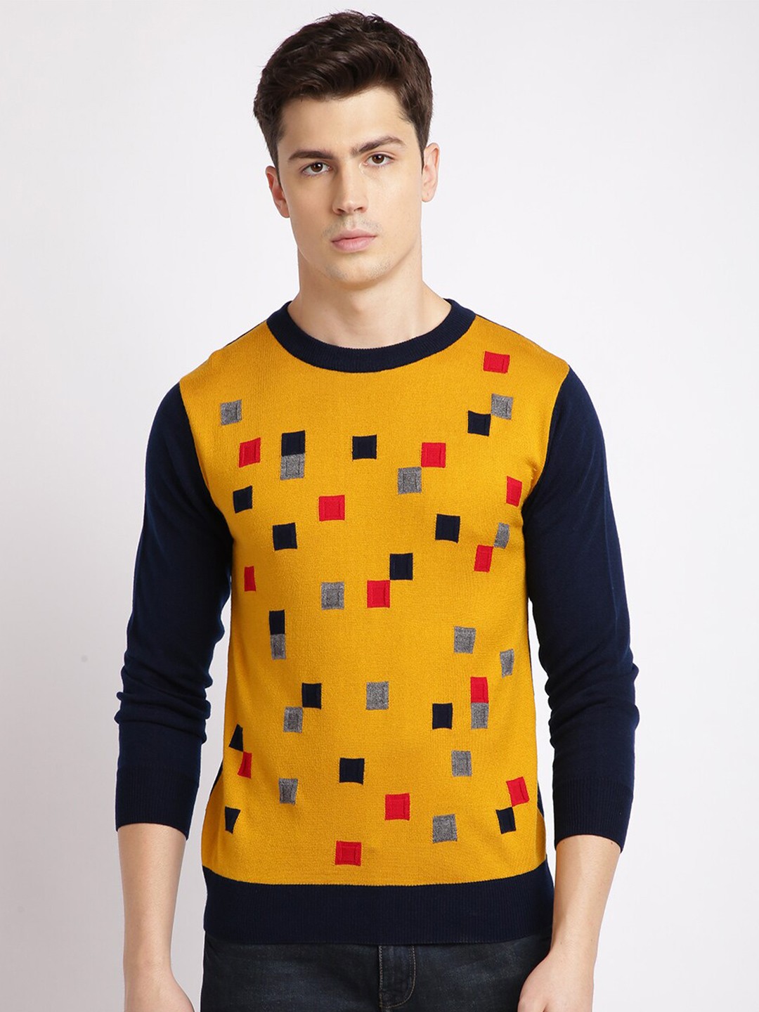 

MASH UNLIMITED Men Yellow & Black Colourblocked Pullover