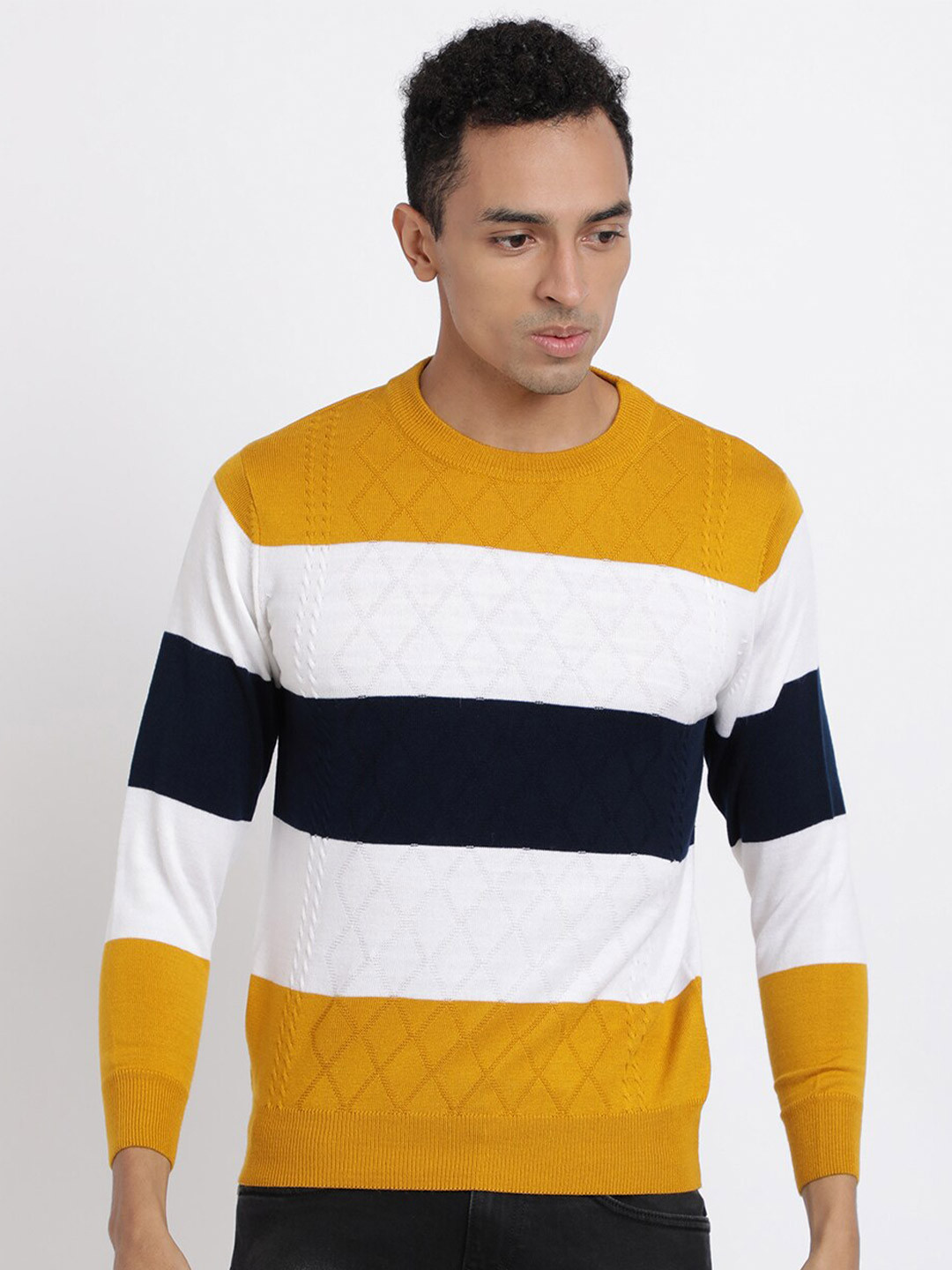 

MASH UNLIMITED Men White & Yellow Striped Pullover