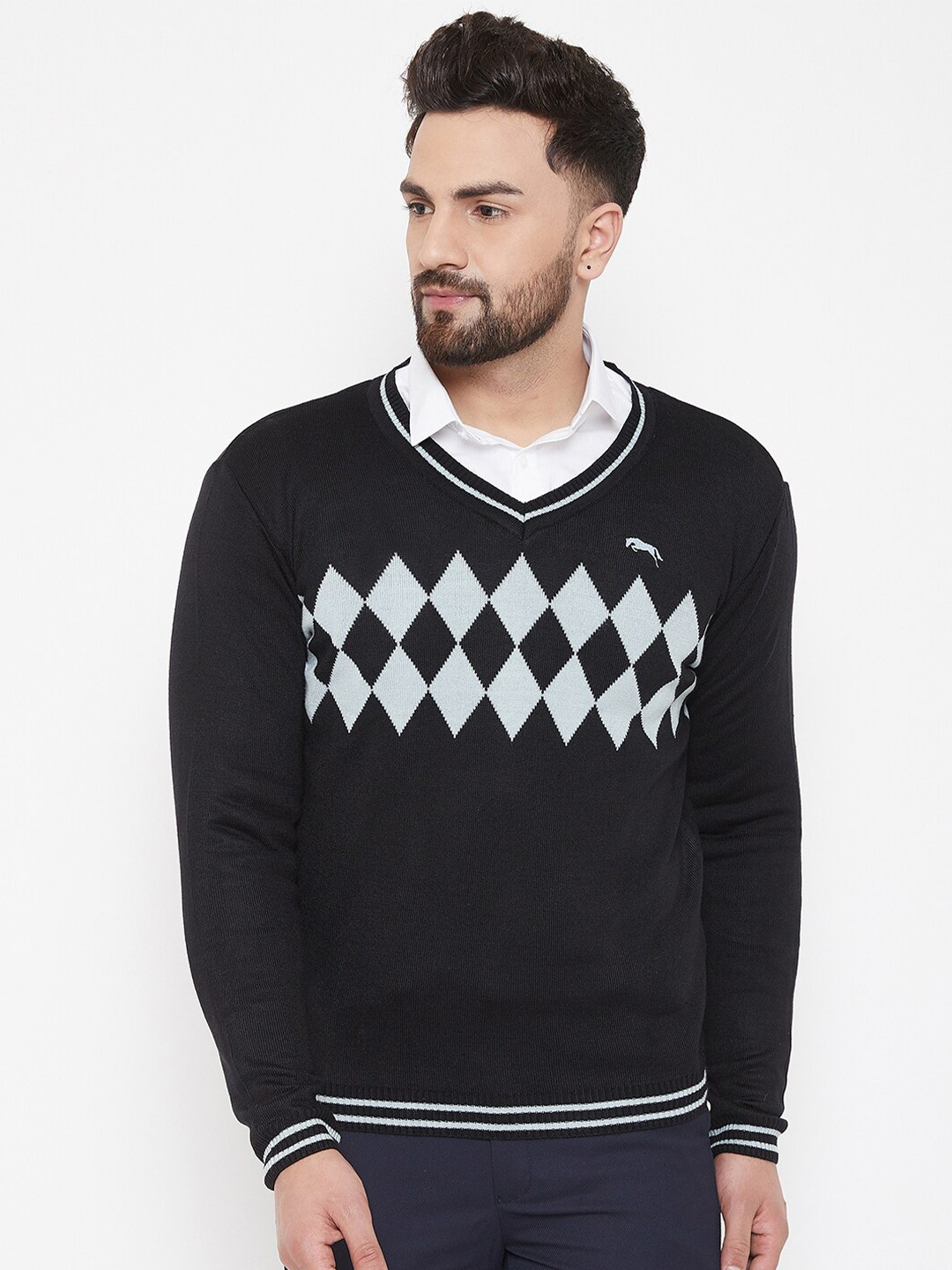 

JUMP USA Men Black & White Printed Pullover