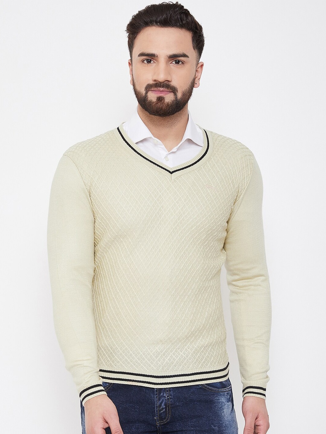 

JUMP USA Men Cream-Coloured Pullover