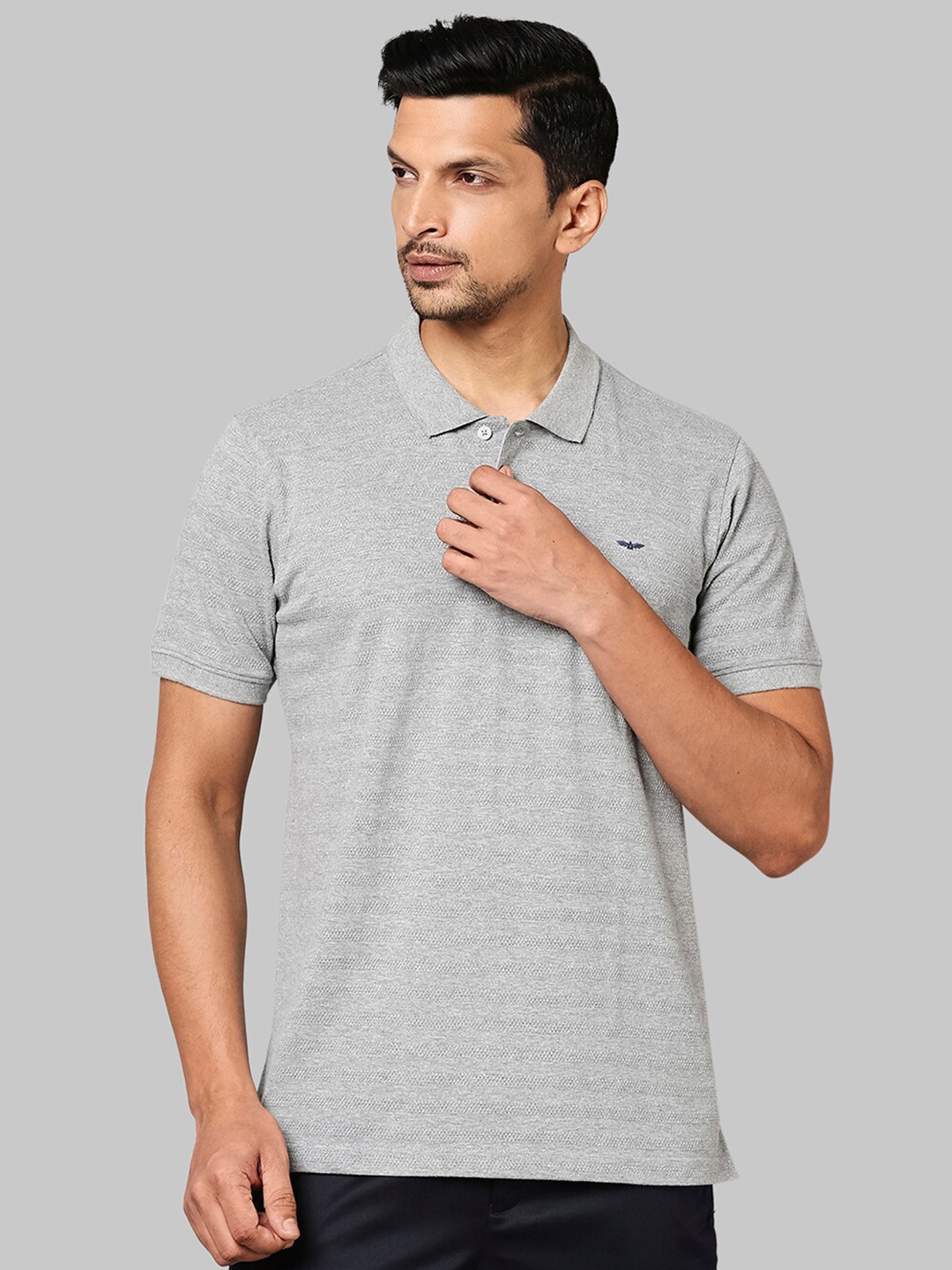 

Park Avenue Men Grey Henley Neck Pockets Slim Fit T-shirt