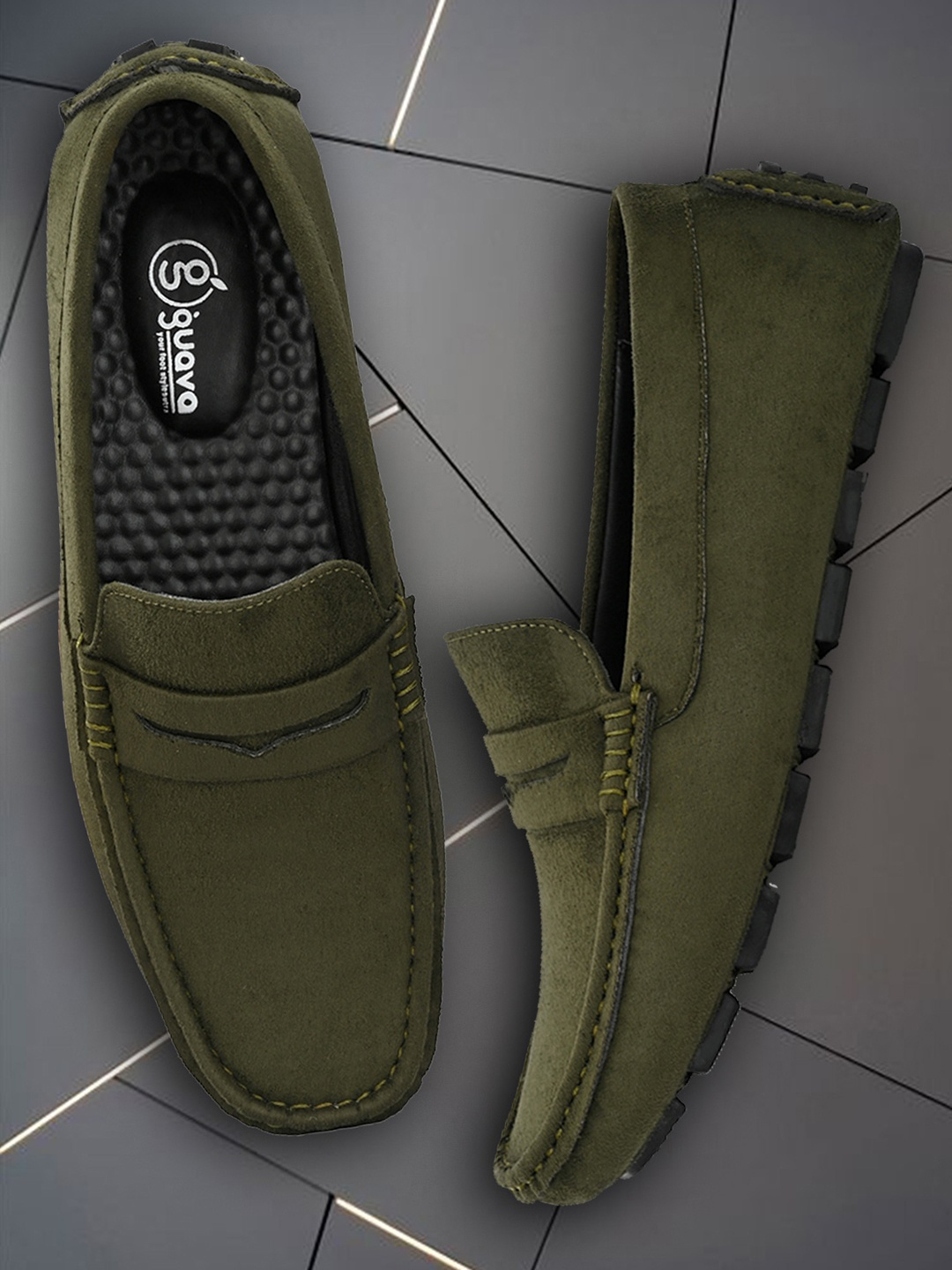 

Guava Men Olive Green Driving Shoes