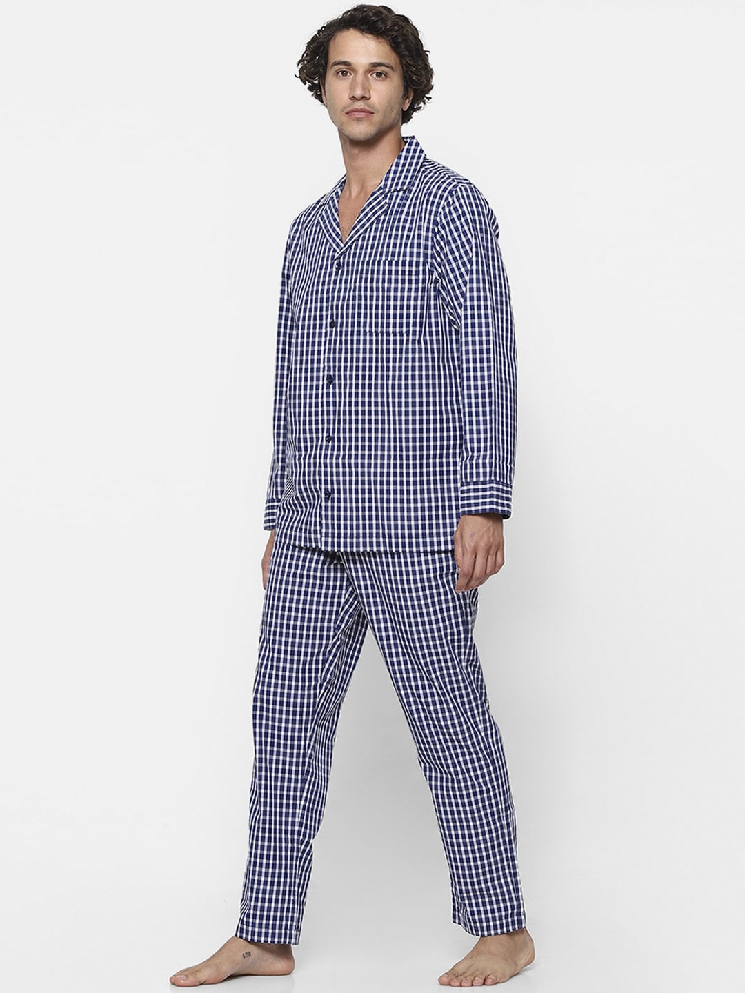 

Ajile by Pantaloons Men Blue & White Checked Night suit