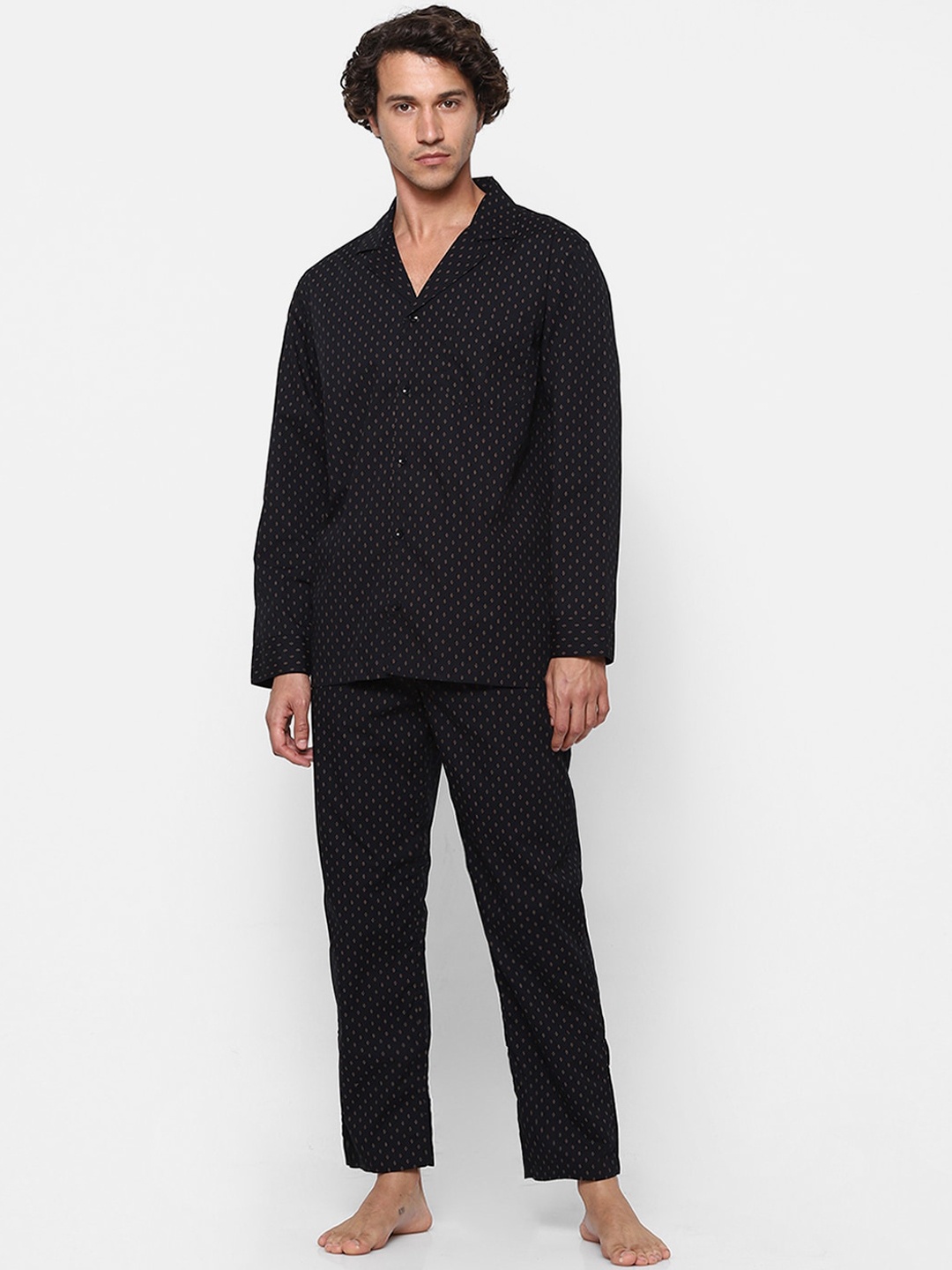 

Ajile by Pantaloons Men Black & Beige Geometric Printed Pure Cotton Nightsuit