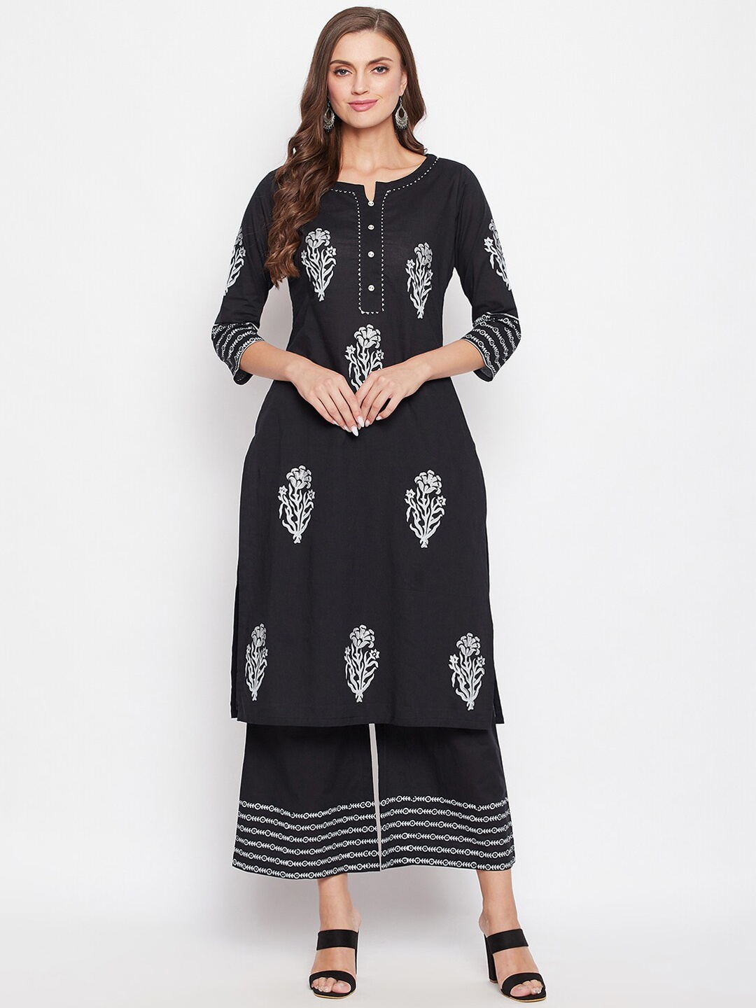 

Bitterlime Women Black Ethnic Motifs Embroidered Layered Gotta Patti Pure Cotton Kurti with Palazzos