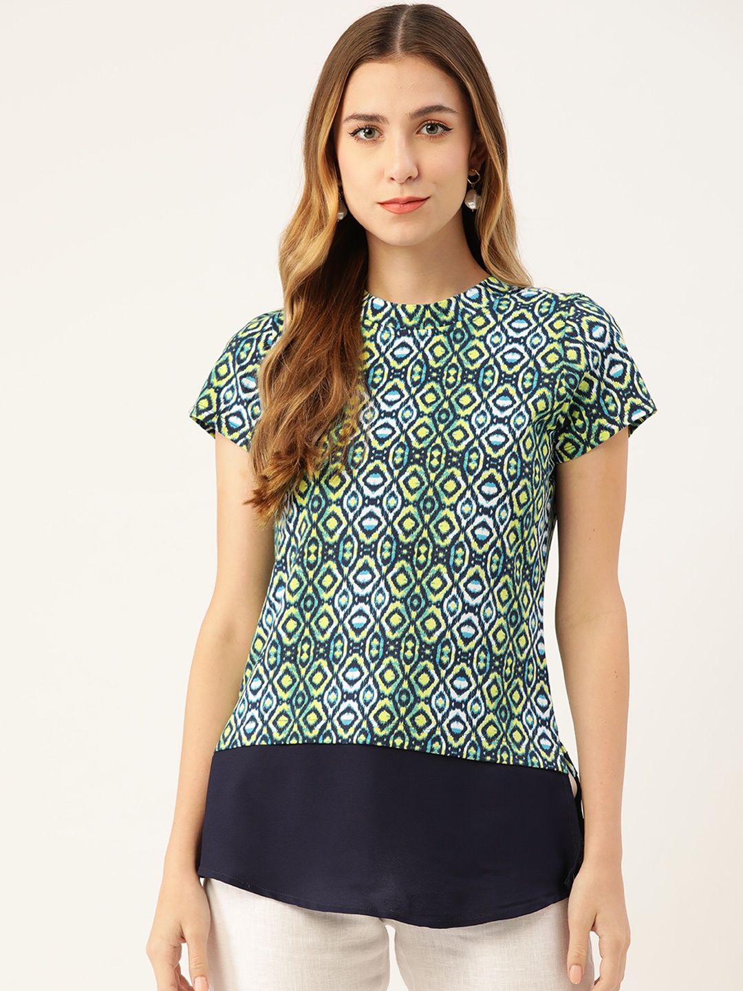 

Magnetic Designs Blue Geometric Regular Top