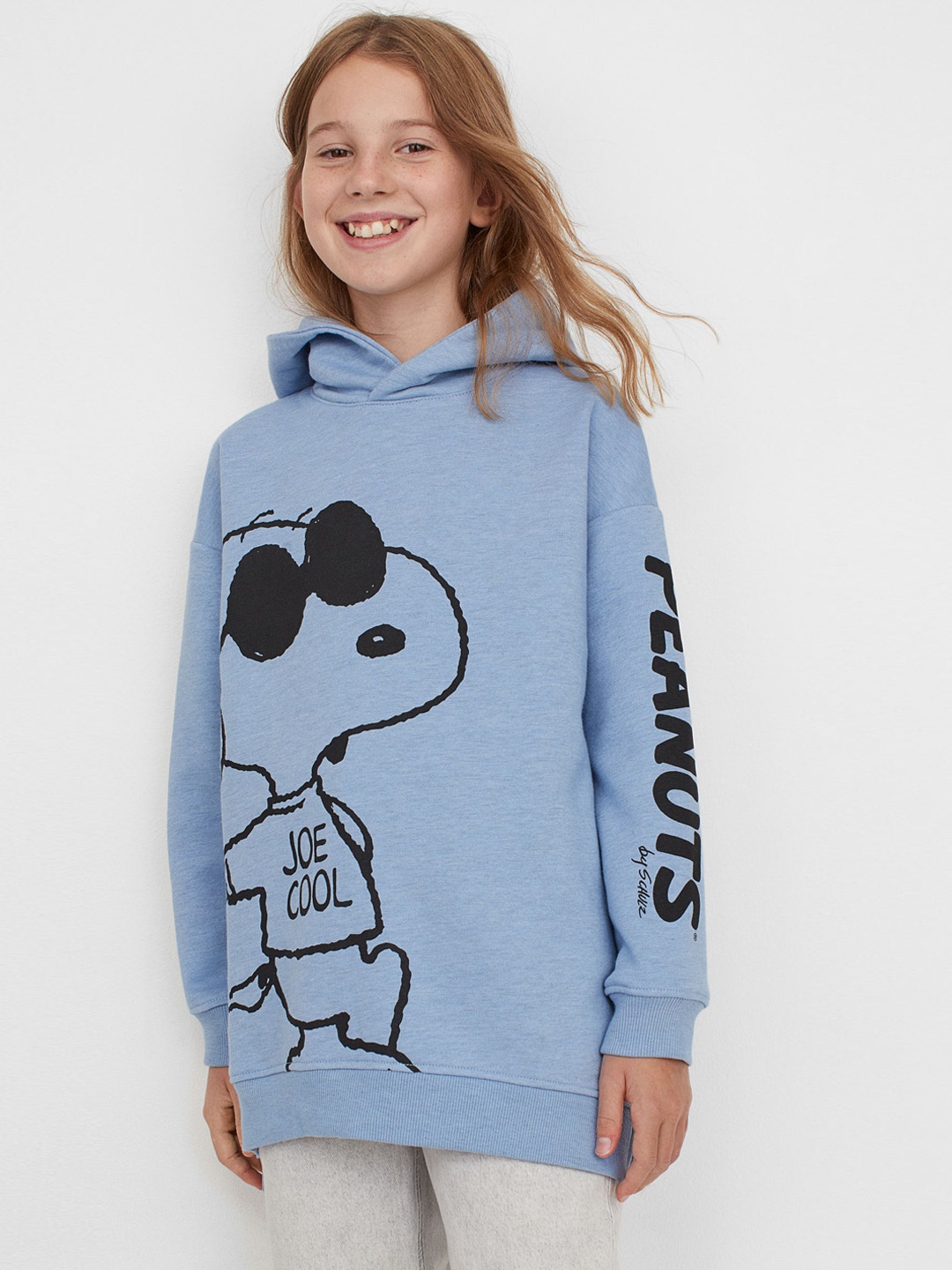

H&M Girls Blue Oversized Printed Hoodie