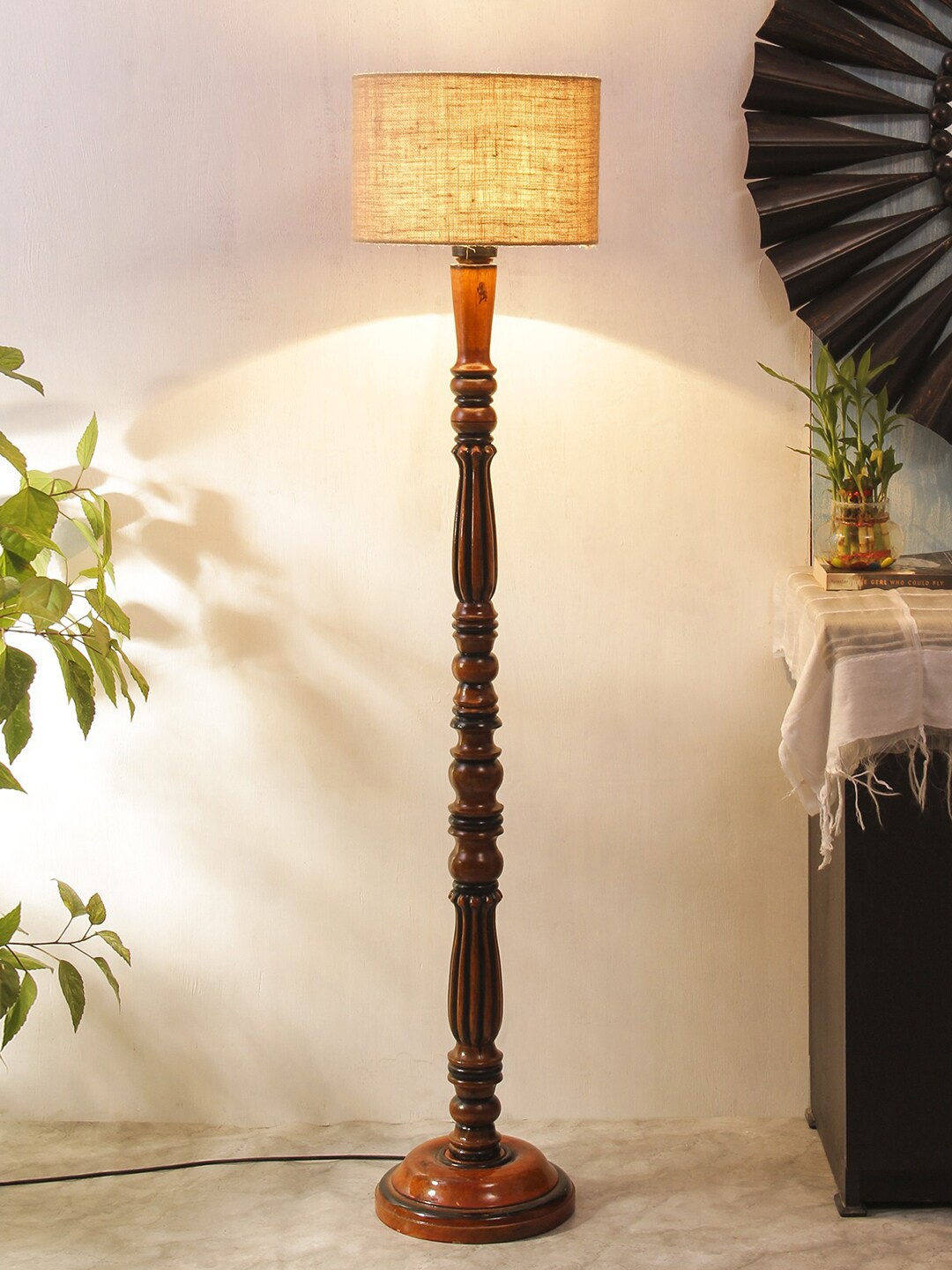 

Devansh Beige & Brown Traditional Wood Floor Lamp With Jute Cylindrical Shade