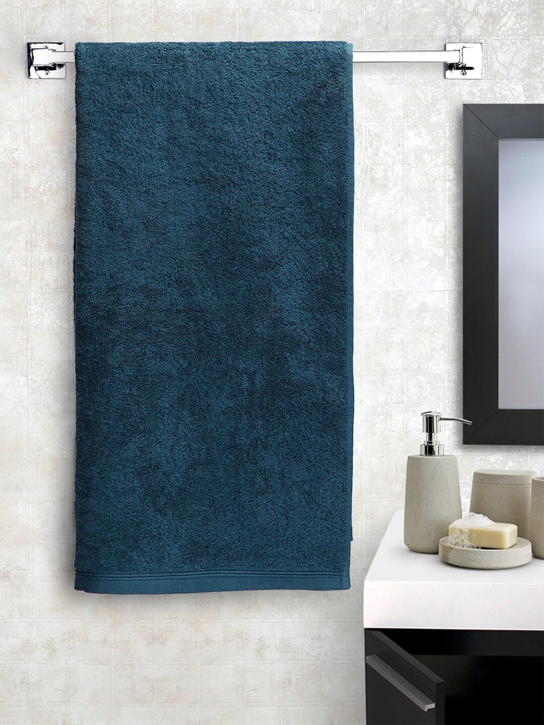 

Creeva Blue Solid 540 GSM Cotton Bath Towel