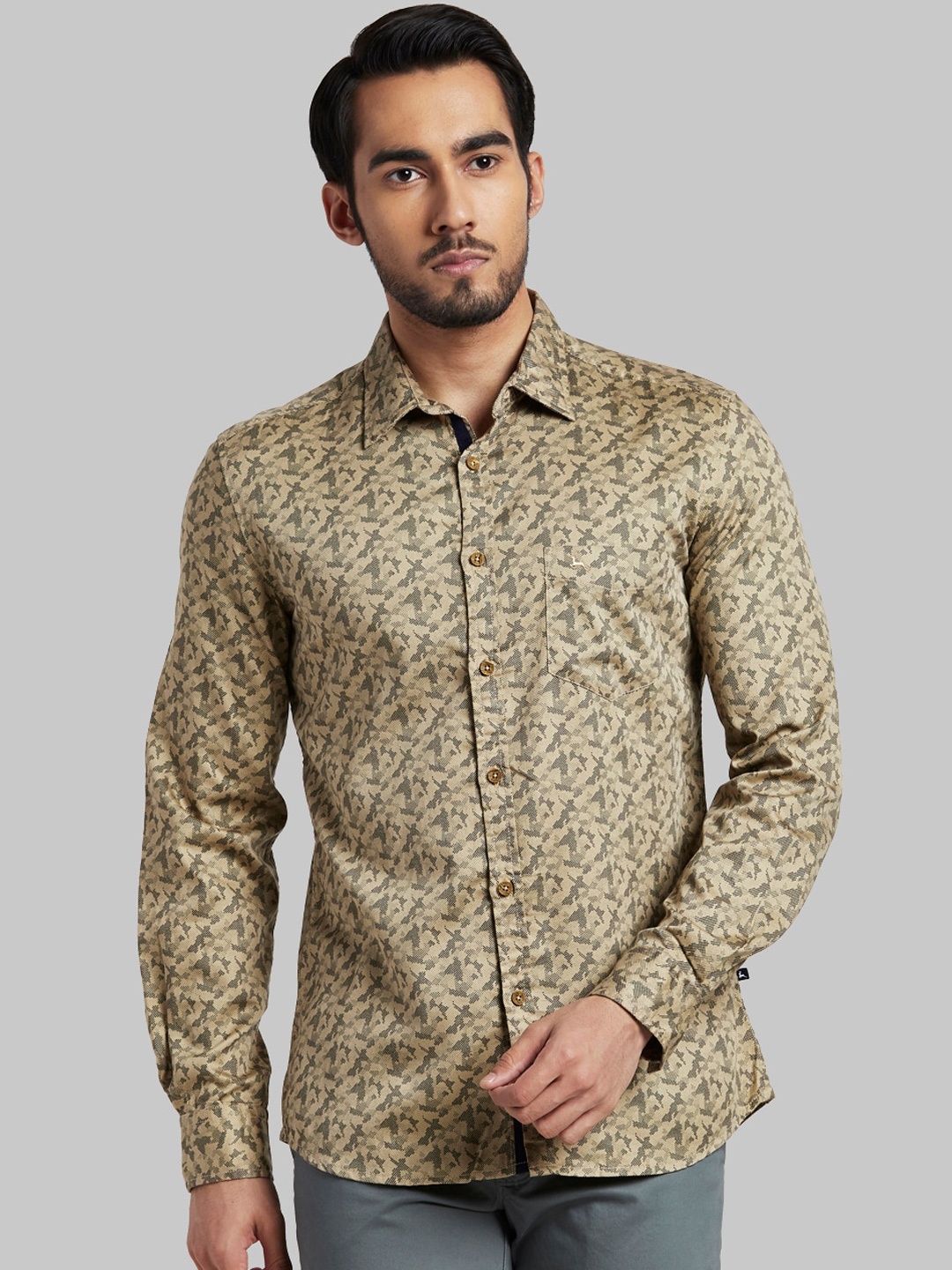 

Parx Men Beige Slim Fit Opaque Printed Casual Shirt