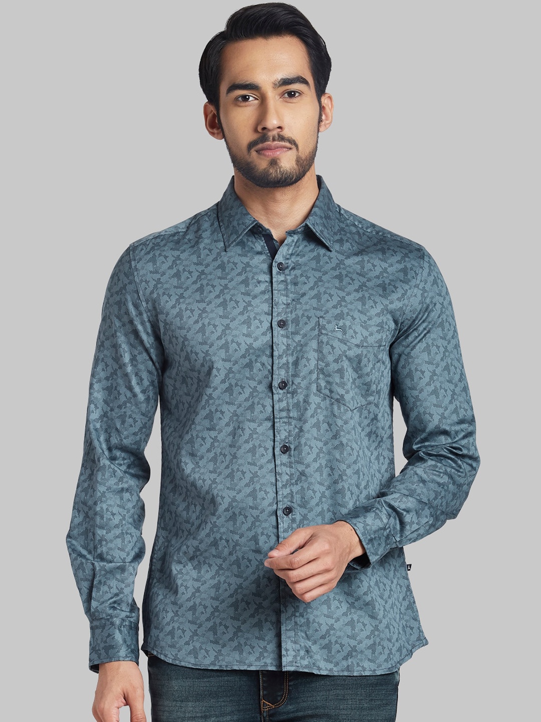 

Parx Men Grey Floral Printed Casual Shirt