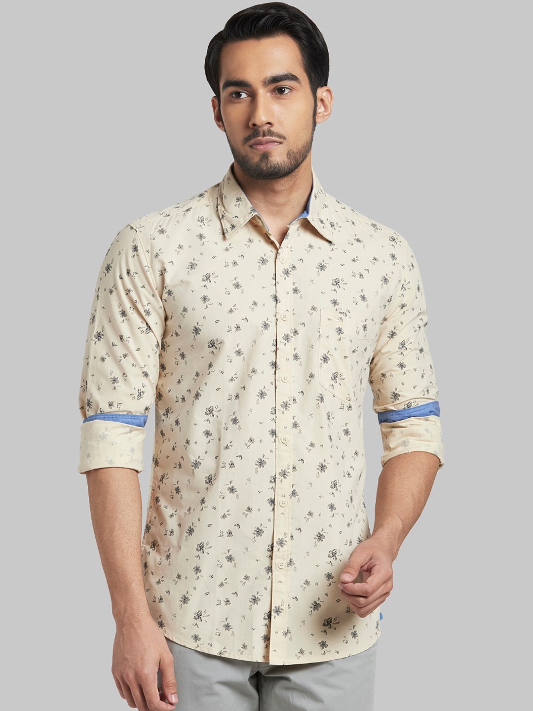 

Parx Men Beige Floral Printed Slim Fit Casual Cotton Shirt