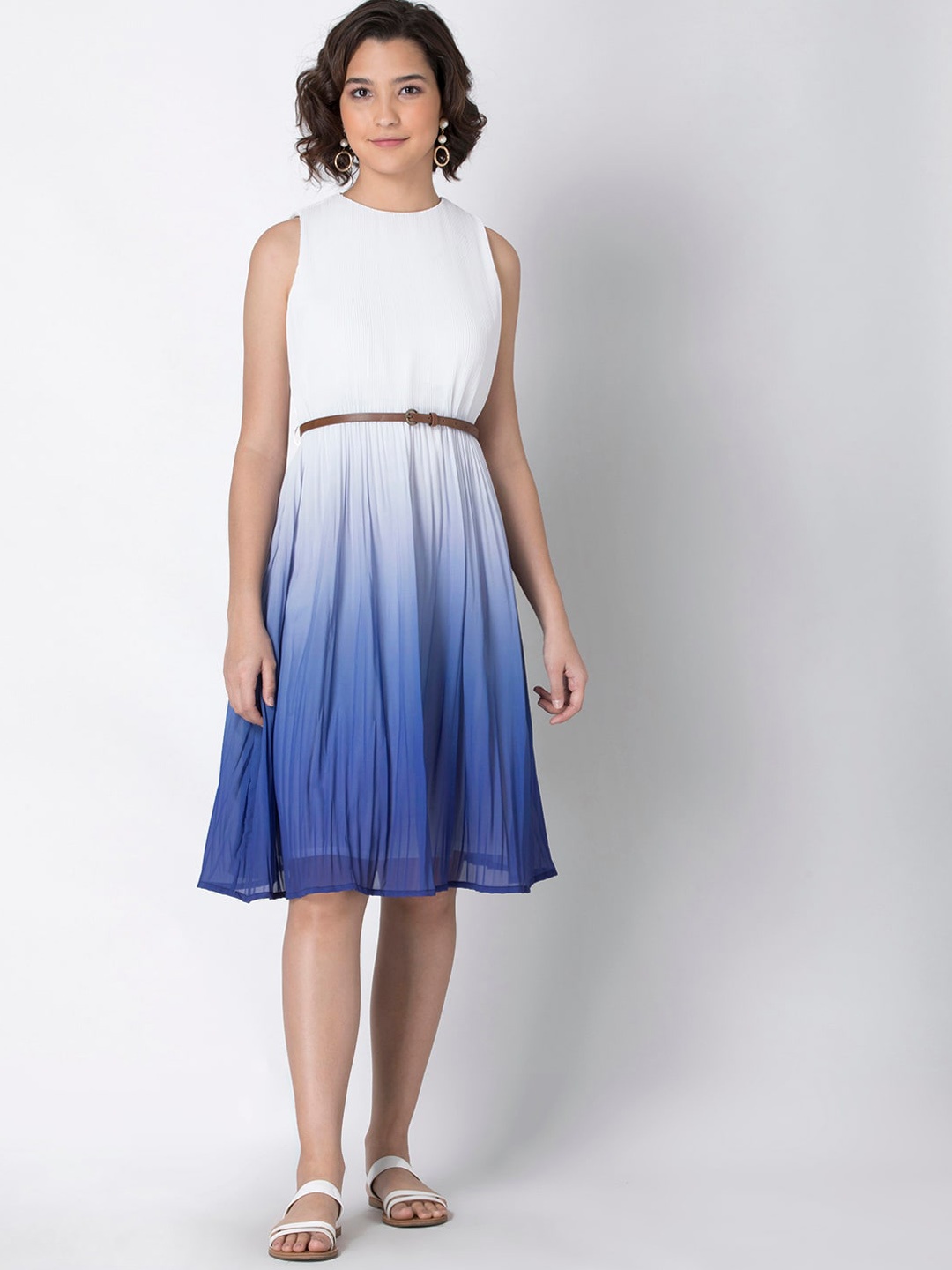 

FabAlley Blue & White Ombre Round Neck Sleeveless Fit & Flare Dress