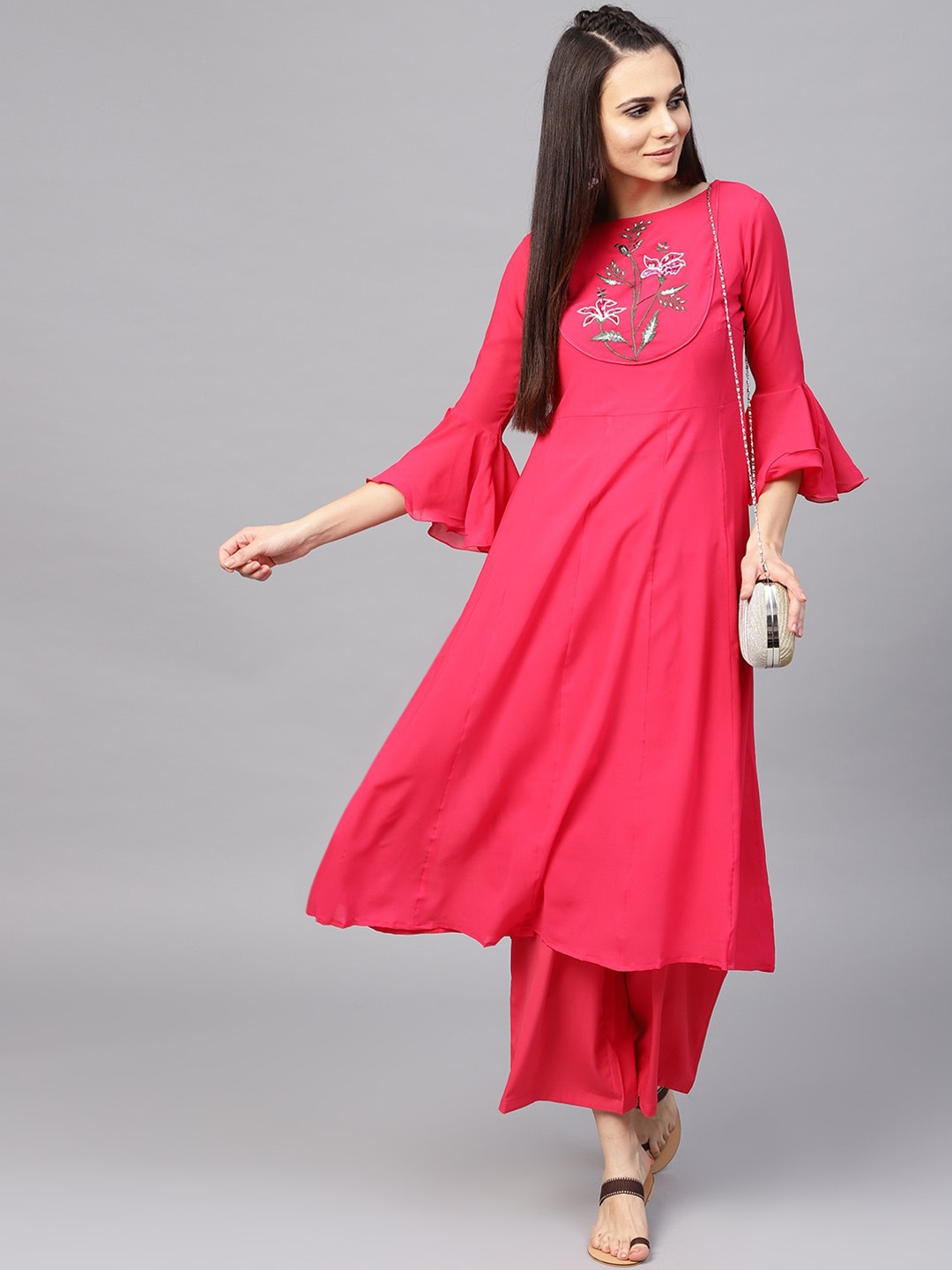 

Bitterlime Women Pink Floral Embroidered Kurta with Palazzos