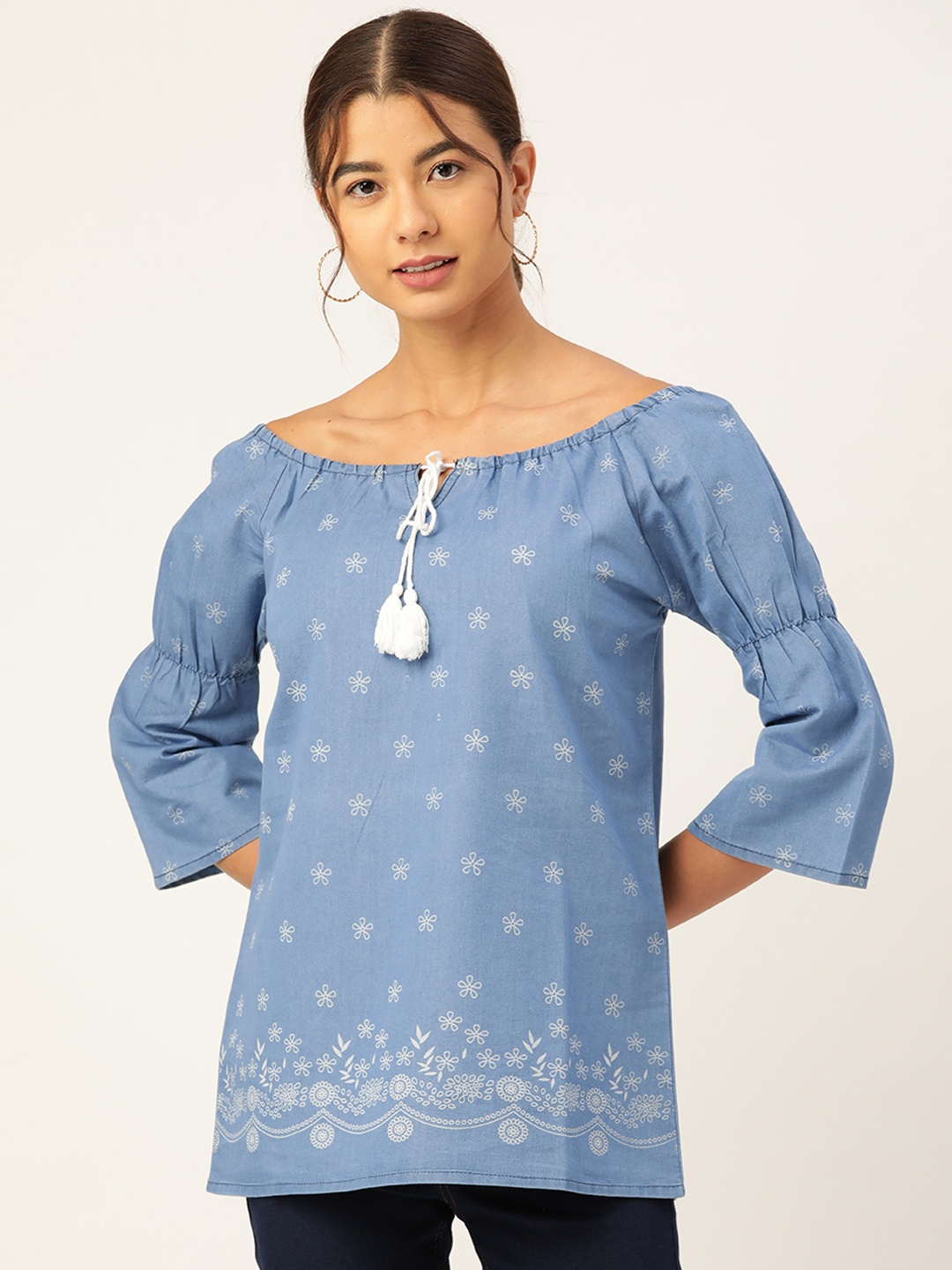 

urSense Women Blue & White Printed Top