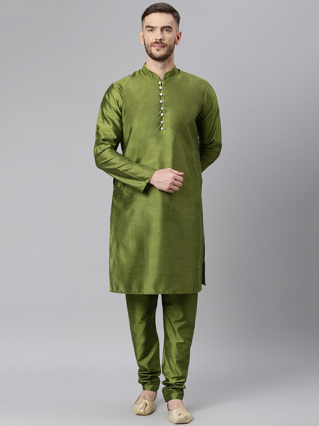 

Hangup Men Green Ethnic Motifs Regular Dupion Silk Kurta with Churidar & Nehru Jacket