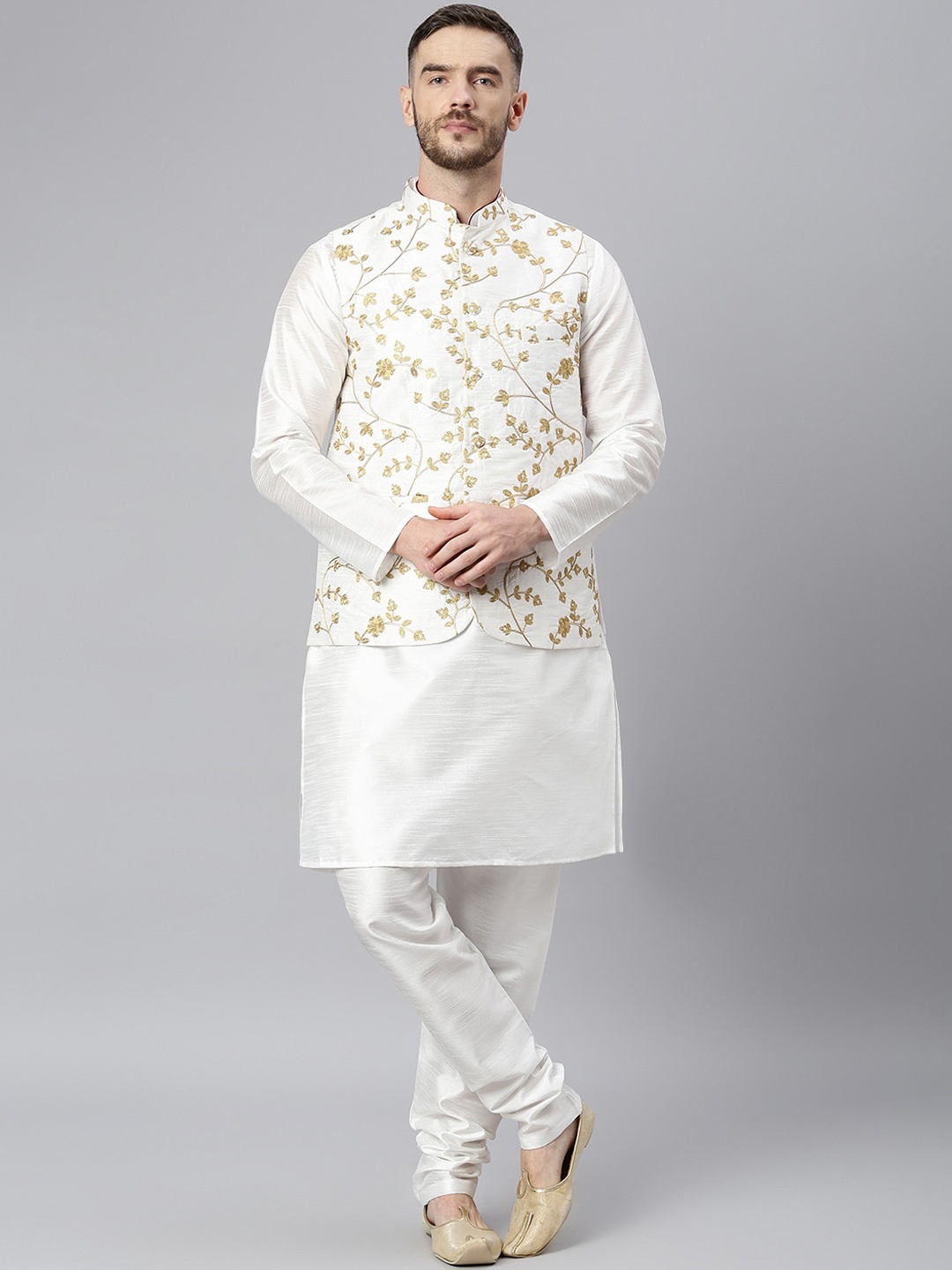 

Hangup Men White & Gold-Coloured Regular Dupion Silk Kurta with Churidar & Nehru Jacket