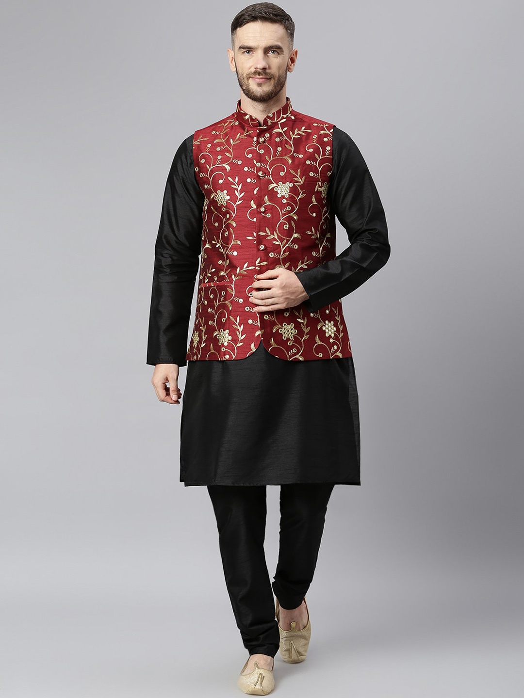 

Hangup Men Black & Maroon Embroidered Kurta with Churidar & Nehru Jacket