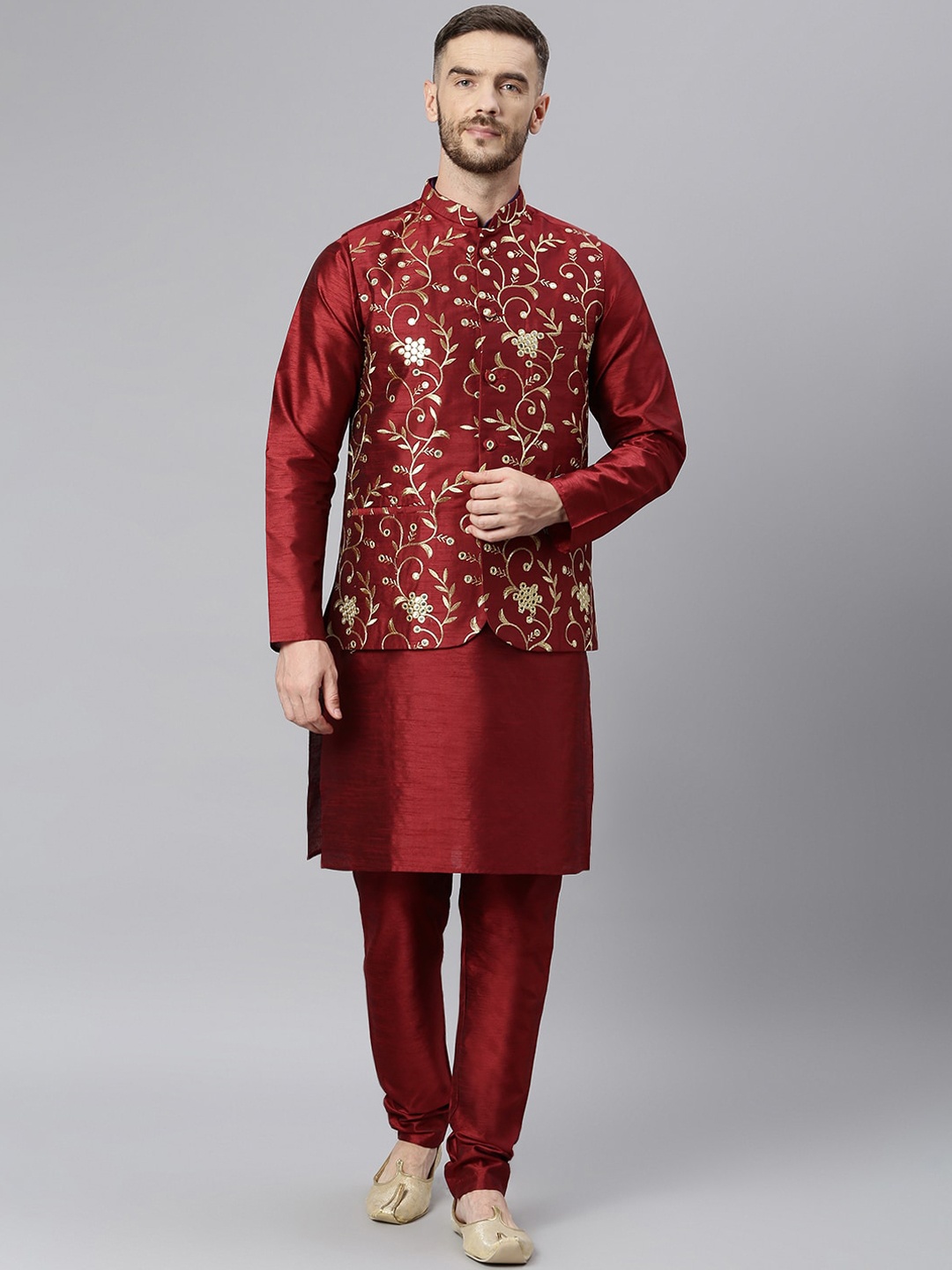 

Hangup Men Maroon Regular Dupion Silk Kurta with Churidar