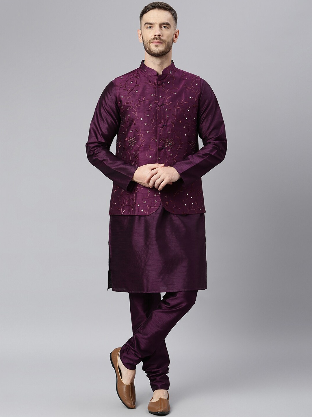 

Hangup Men Purple Regular Thread Work Dupion Silk Kurta with Churidar & Nehru Jacket