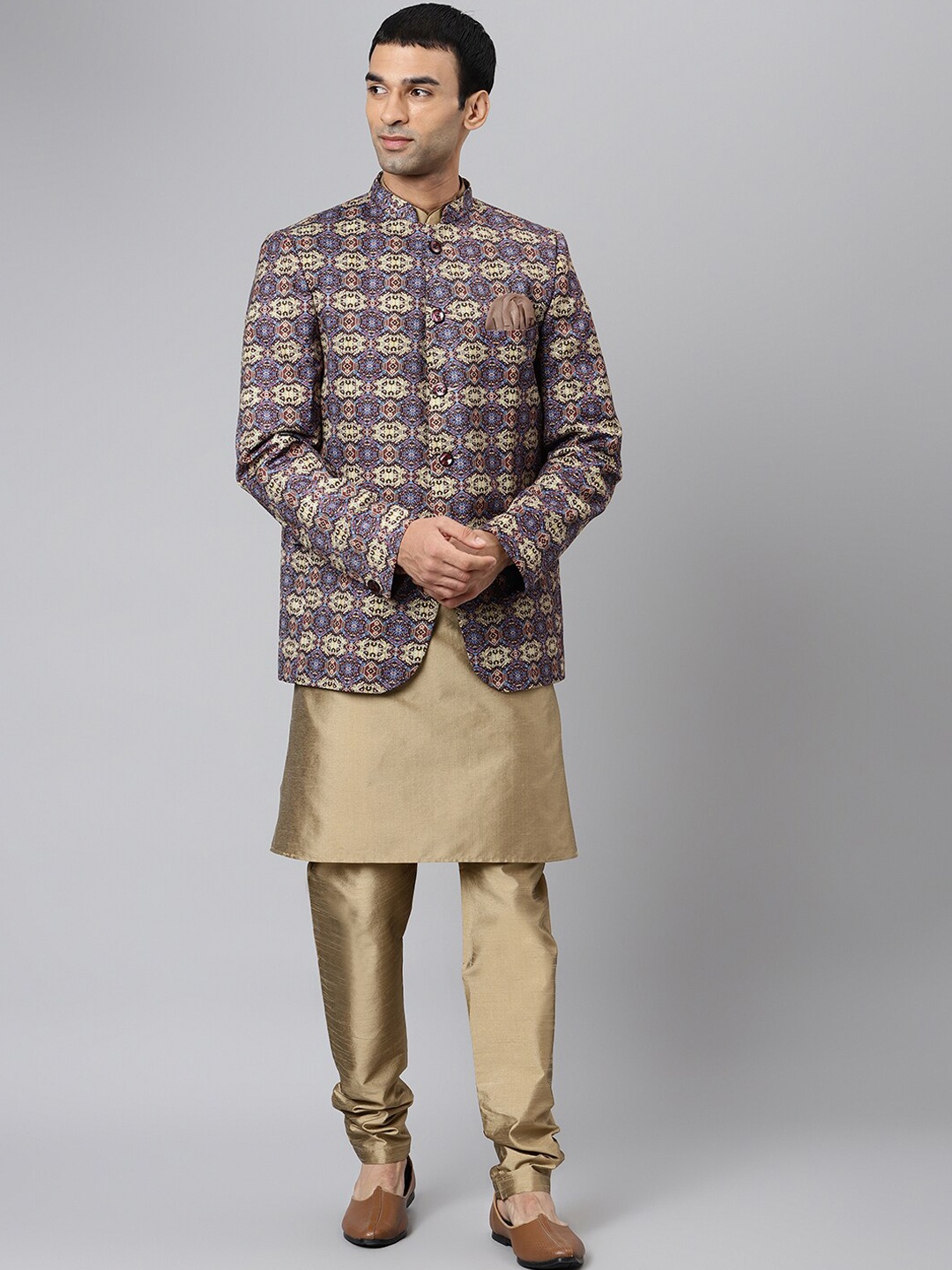 

Hangup Men Khaki Regular Dupion Silk Kurta With Pyjamas & Blazer