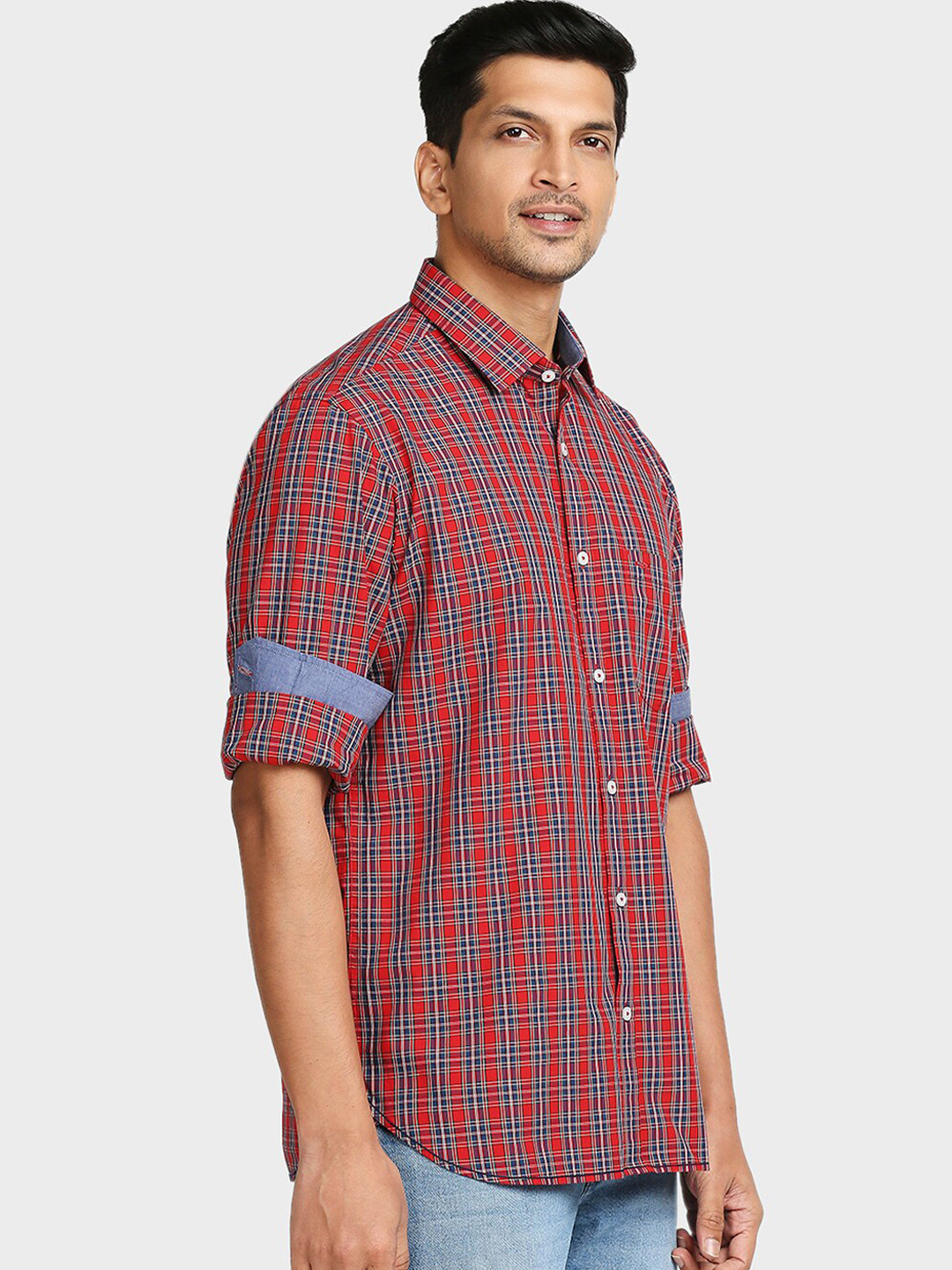 

ColorPlus Men Red & Blue Checked Tailored Fit Casual Shirt