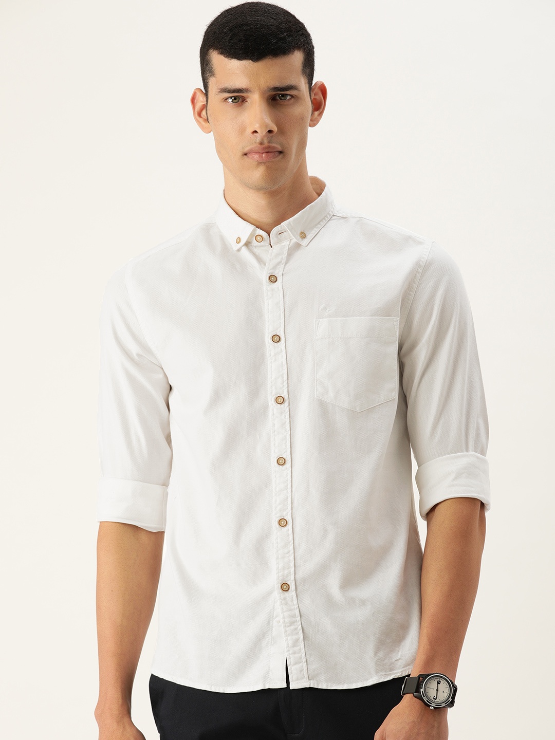 

Flying Machine Men White Solid Slim Fit Casual Shirt
