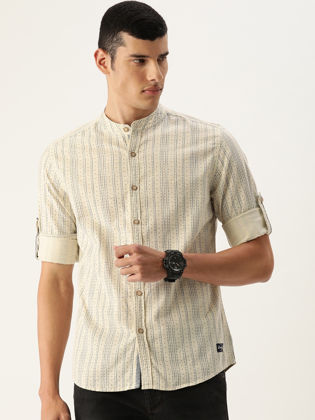 

Flying Machine Men White & Blue Slim Fit Opaque Striped Casual Shirt