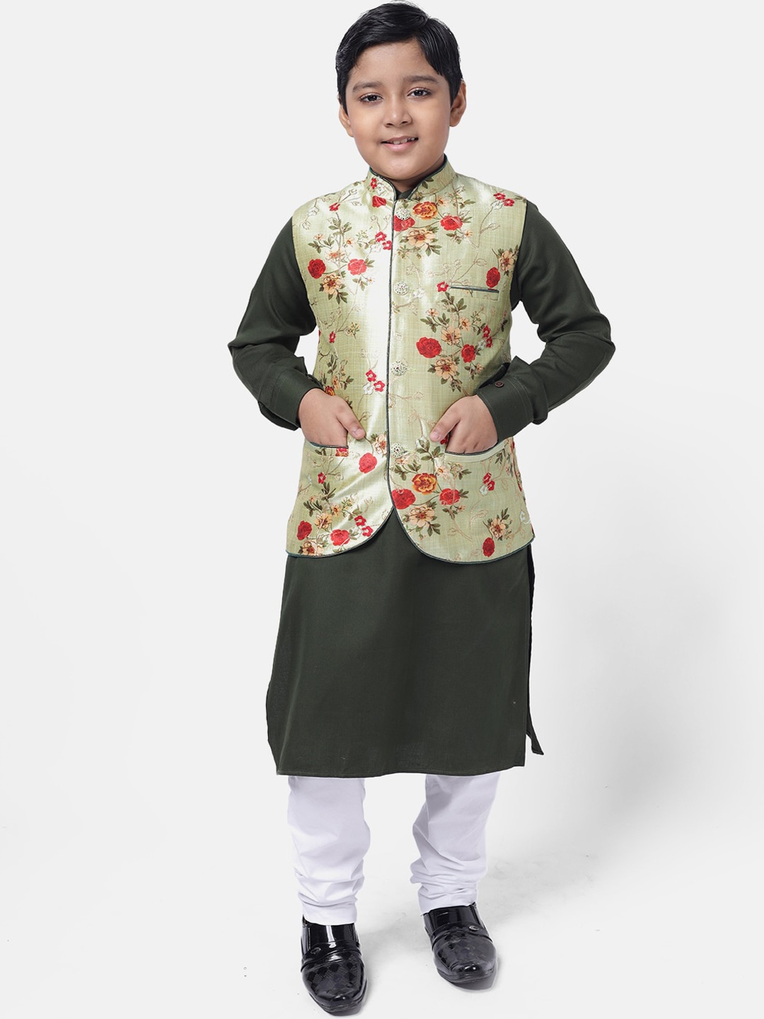 

NAMASKAR Boys Green & Black Printed Pure Cotton Kurta with Churidar & Nehru Jacket