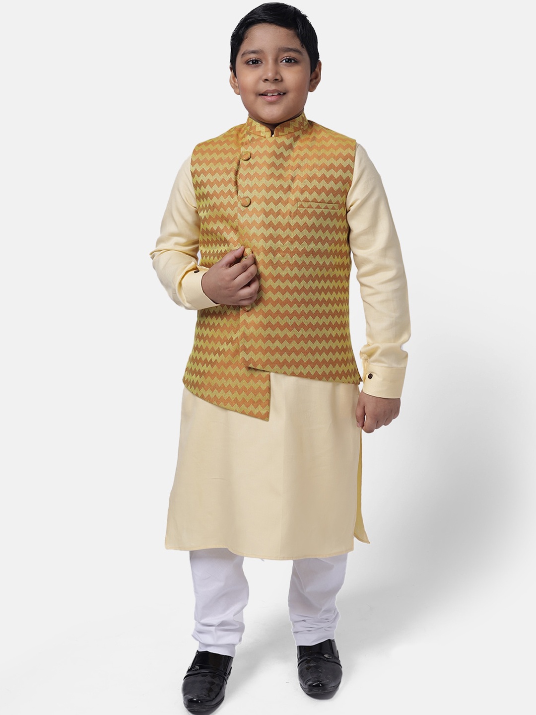 

NAMASKAR Boys Cream-Coloured Regular Pure Cotton Kurta with Churidar