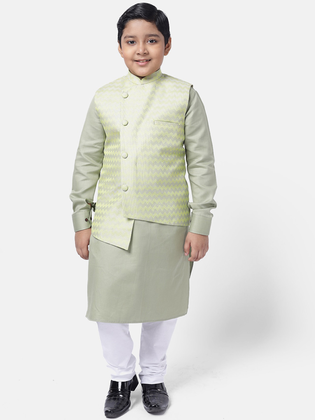

NAMASKAR Boys Green Regular Pure Cotton Kurta with Pyjamas
