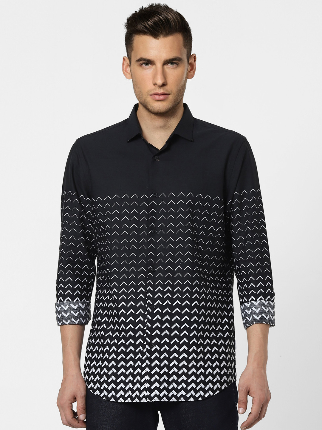 

Jack & Jones Men Black Slim Fit Chevron Opaque Printed Casual Shirt