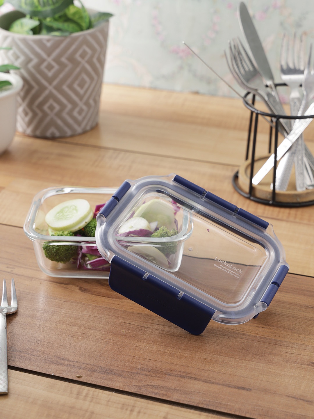 

Lock & Lock Transparent Leak Proof Heat Resistant Glass Storage Container 380ml