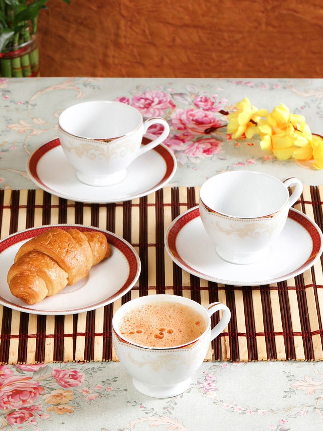 

Noritake Hearth Collection Queens Fountain 12 Pcs Tea Set, White